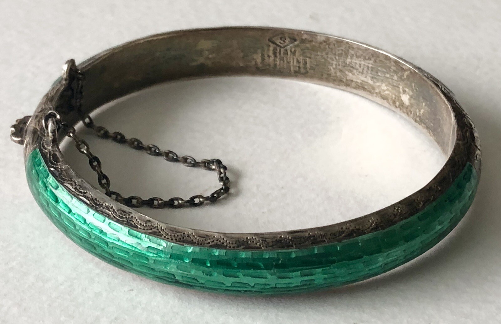Vintage Siam Sterling Silver Green Enamel Bangle Bracelet With Safety Chain