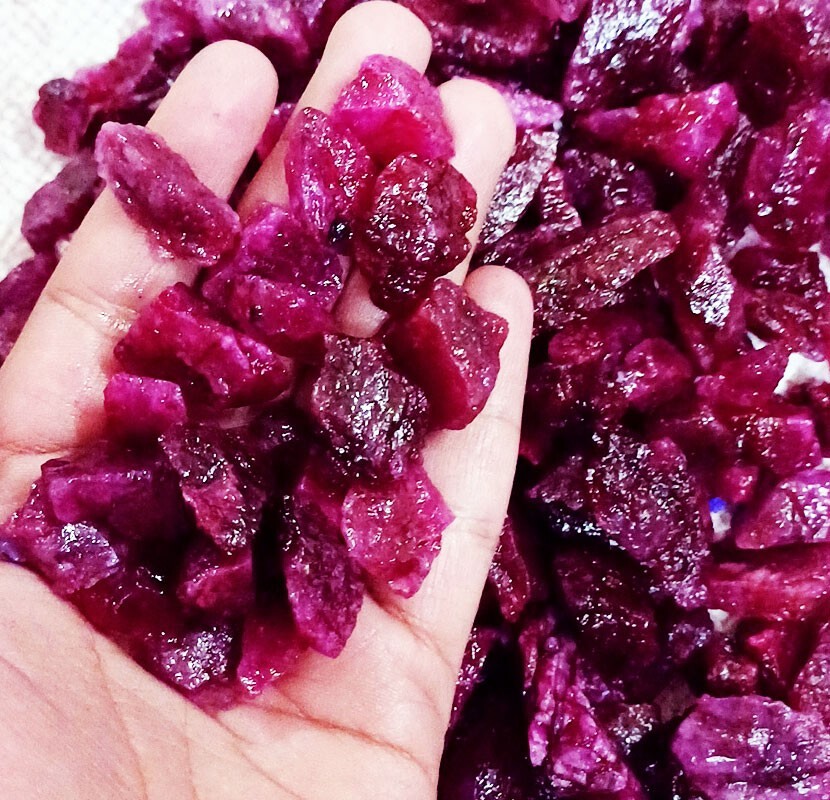 Natural Red Beryl Earth Mined Rough Loose Gemstone 218.00+ Ct With Free Shipping