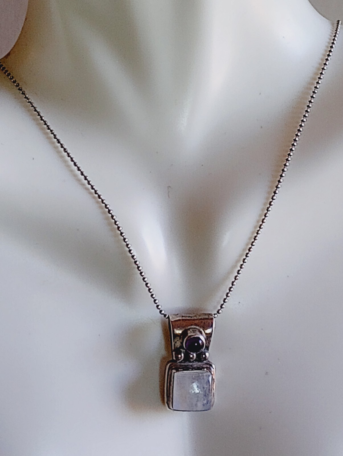 ESTATE STERLING SILVER MOONSTONE AMETHYST PENDANT STERLING CHAIN MS CO 925