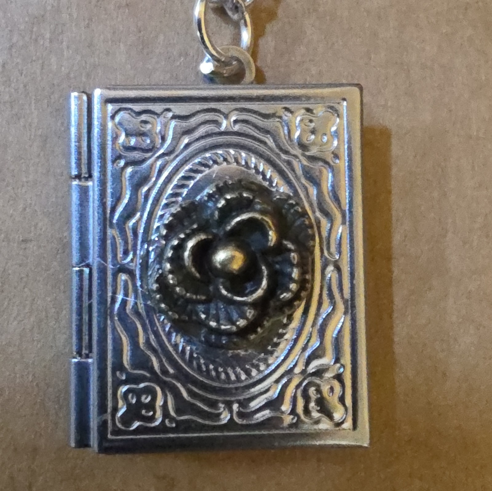 Silver Tone Rectangle Photo Locket Pendant Necklace, Floral Front, Figaro Chain