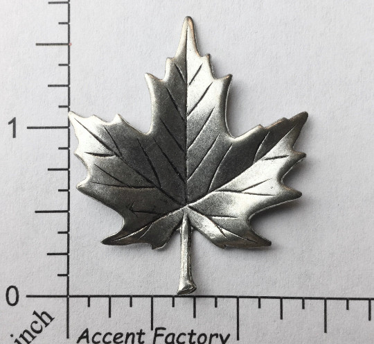 33324 – 1-1/2″ Flat Maple Leaf Jewelry Finding Matte Silver Ox