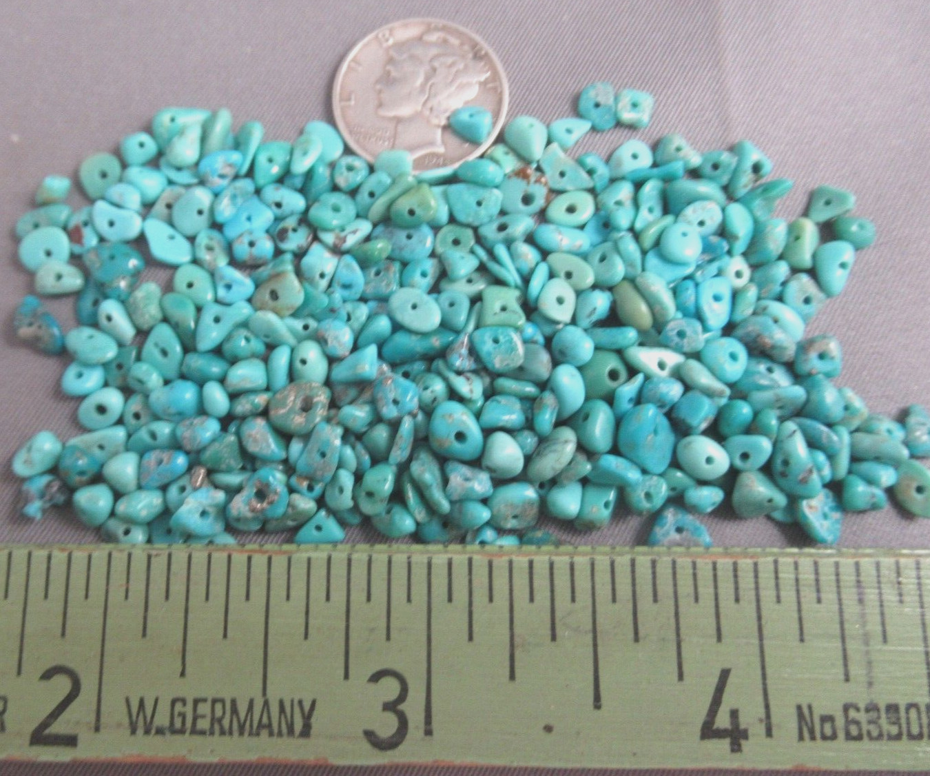 KINGMAN TURQUOISE 1/2 OZ DRILLED NUGGETS 3mm X 2mm TO 7mm X 4mm #586