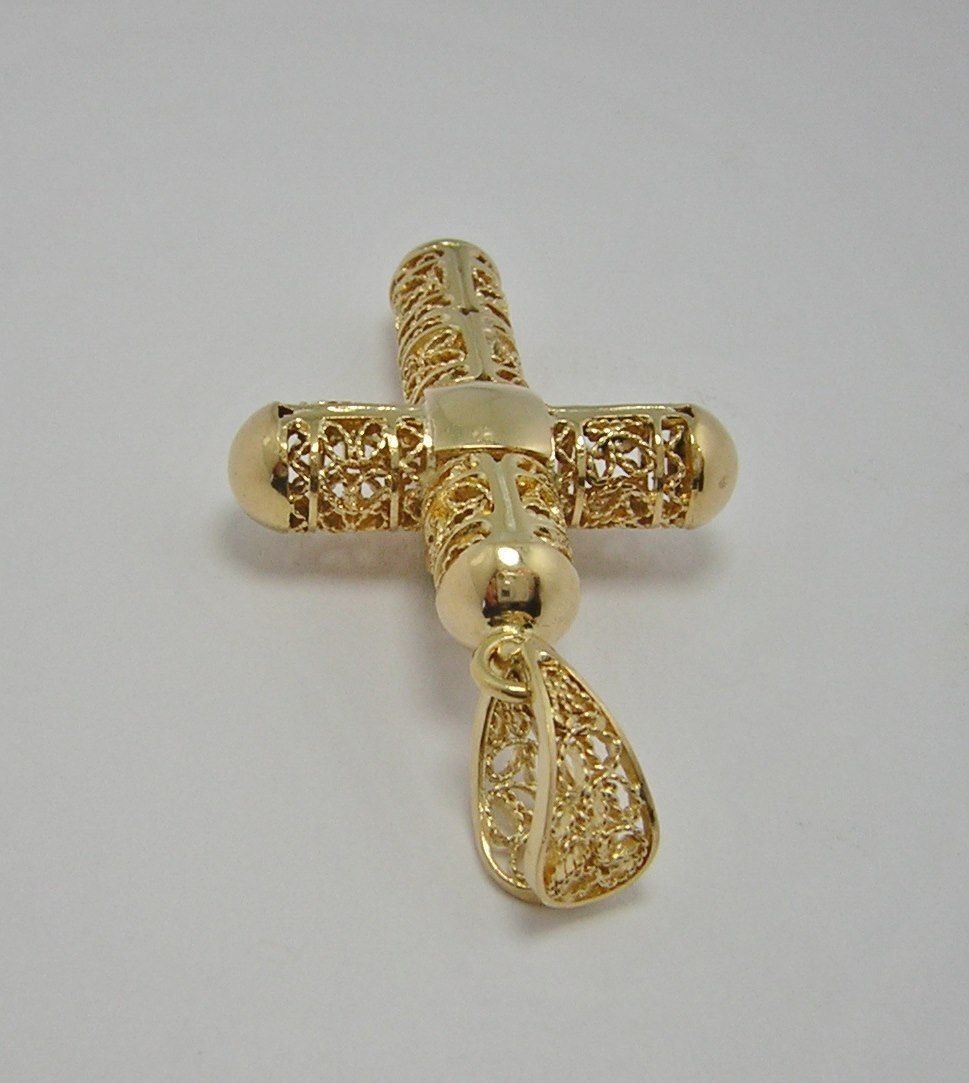 Colombian Emerald Filigree Cross Pendant Square Shape 0.85 Cts 18K Gold Fine Muz