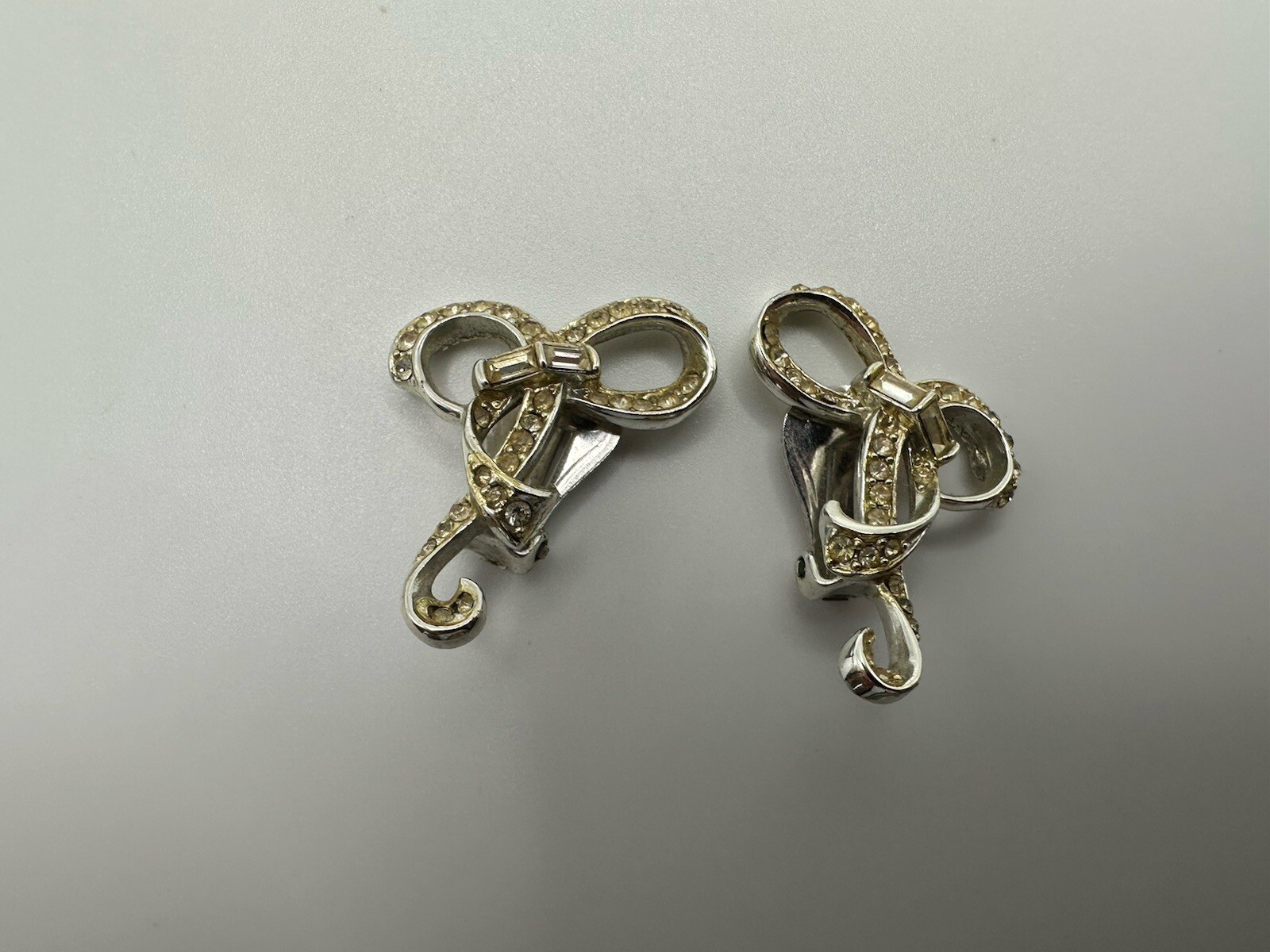 Vintage Old Harboux Clip Earrings 3.6cm JB16