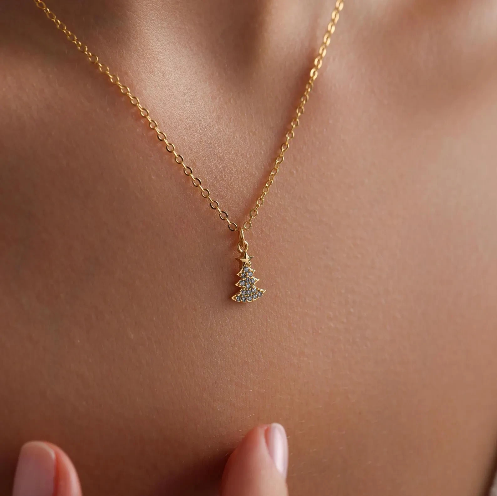 2 Ct Simulated Diamond Stunning Christmas Tree Pendant 14K Yellow Gold Plated
