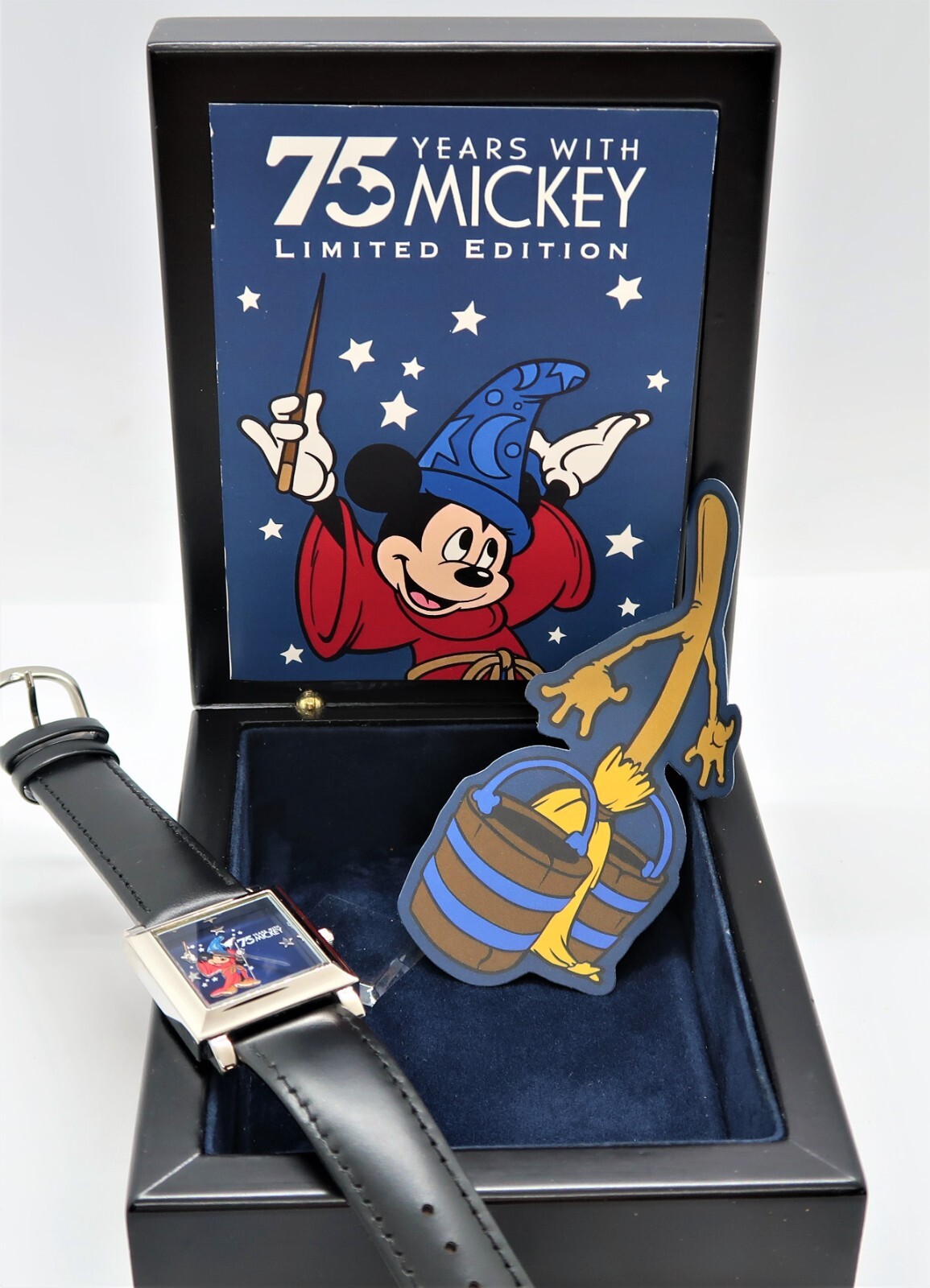 MICKEY MOUSE, 75 Year Disney, “Sorcerer’s Apprentice” LE CHARACTER WATCH,R8-84