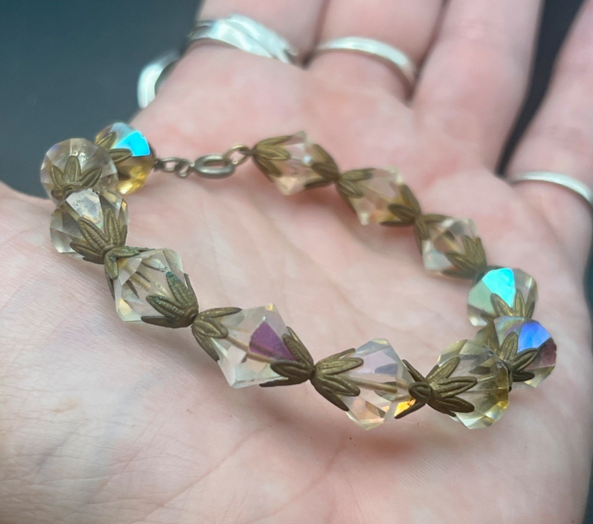 Vtg Wire Diamond Faceted AB Coated Crystal Beads W/Gold Toned End Caps Bracelet