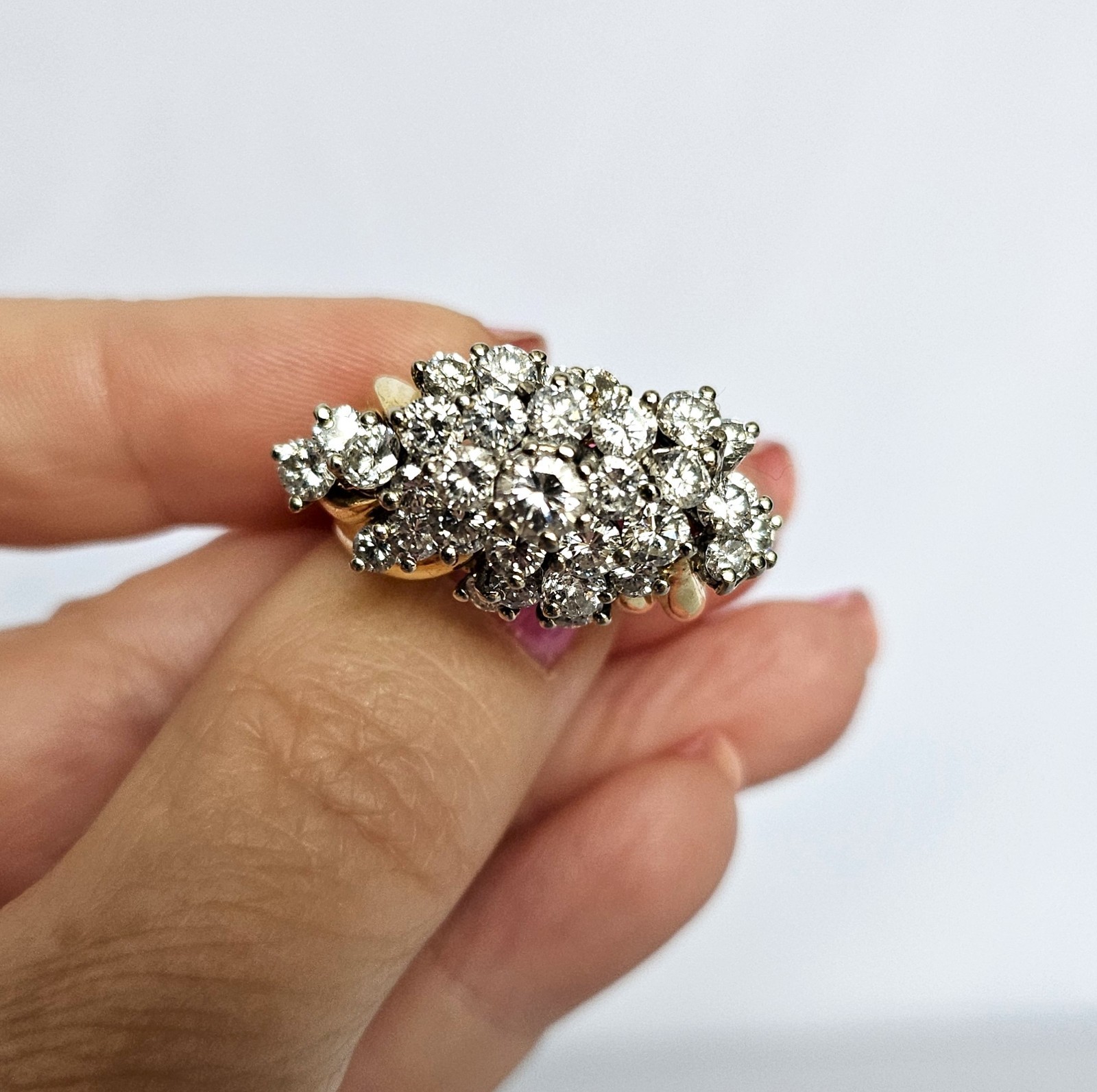 VVintage 18K Gold 3.49 CTW Diamond Cluster Ring H-I SI1-2 Size 6 Estate