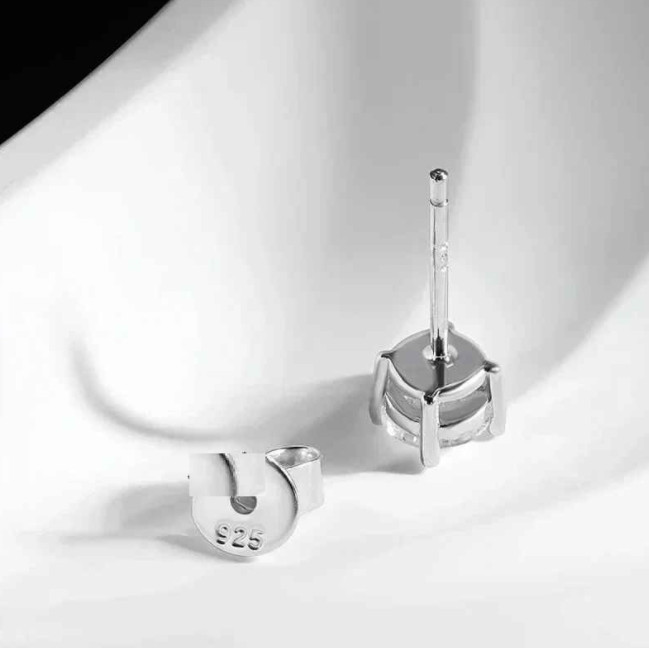 18k White Gold Plated Real 0.2-3CT D Color Moissanite Stud Earrings For Women
