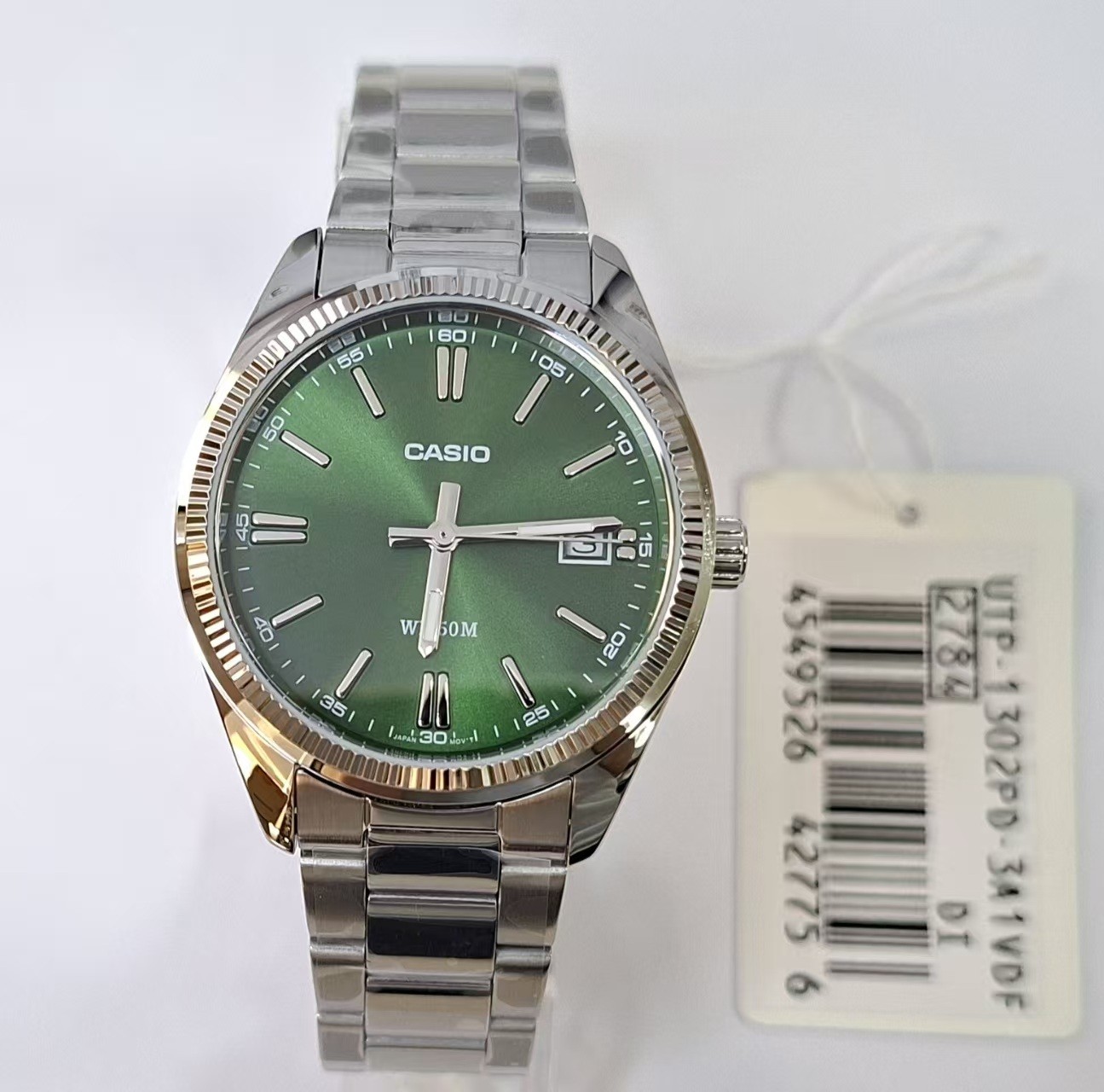 Casio UTP-1302PD-3A1 Stainless Steel Band 35 mm Dail Green Unisex Adults Watch