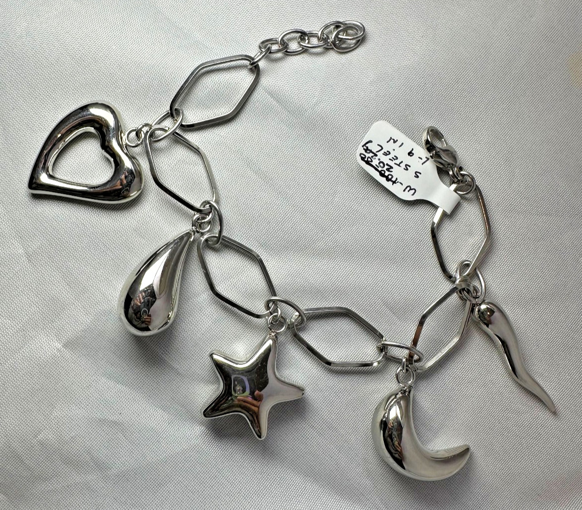 Pretty heart, moon, star Charms Bracelet stainless Steel 20.2g. 9 in.