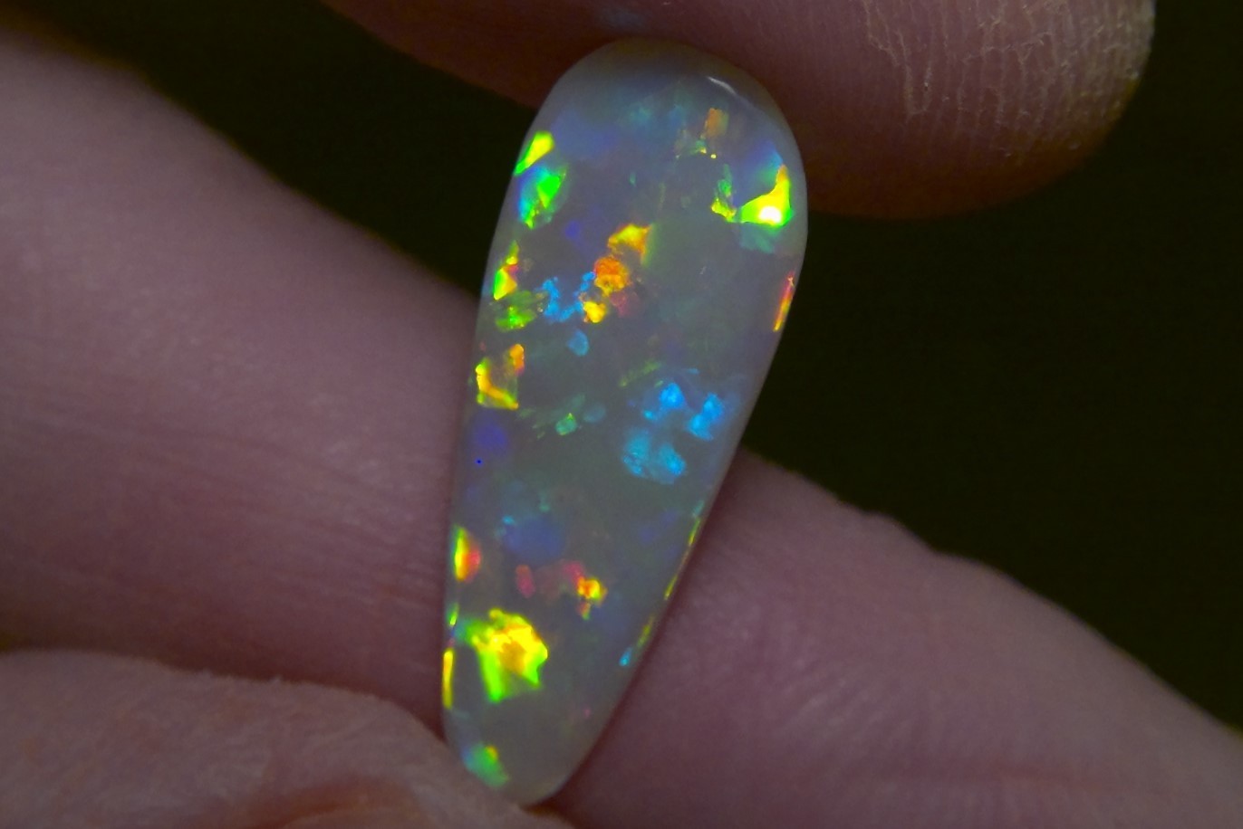 3.79cts Solid Lightning ridge opal, stunning rainbow fire & pattern *see video*