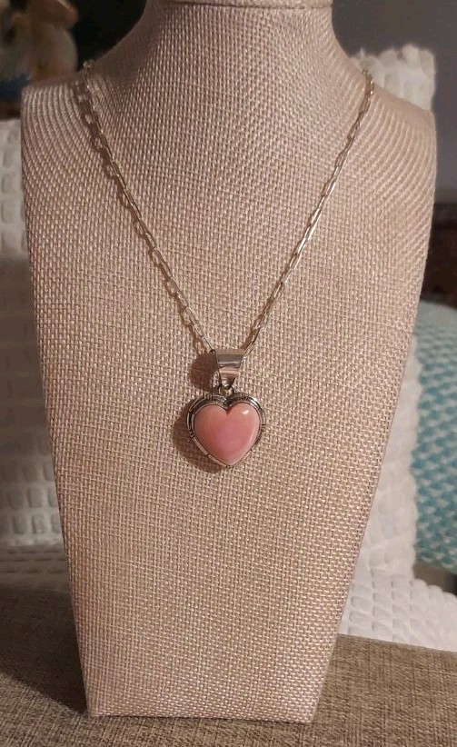 New Large Navajo Artist SS & Natural Pink Conch Heart Pendant with Paper Clip