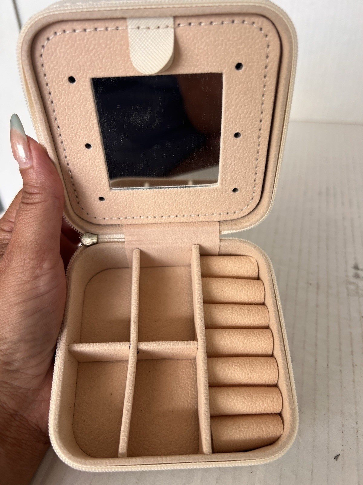Beige Faux Leather Square Travel Jewelry Case Mirror Zip-Around Ring/Earring