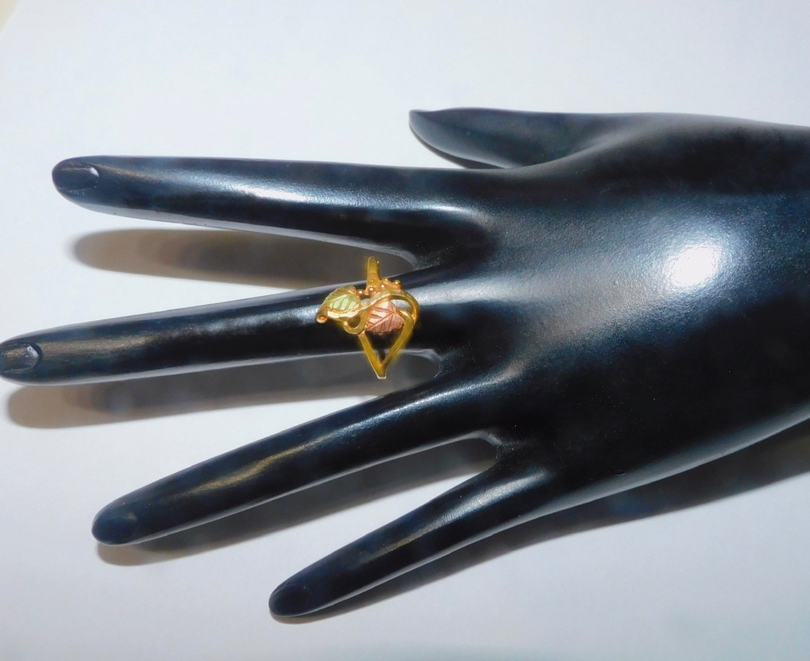 Black Hills Gold 10k Long Diamond Cut Ring Size 7 1/4