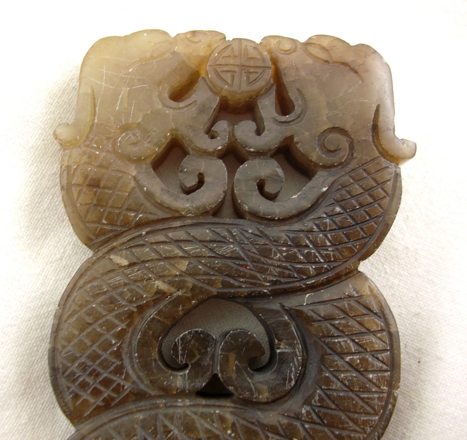 VINTAGE CHINA PENDANT Jade Dragons