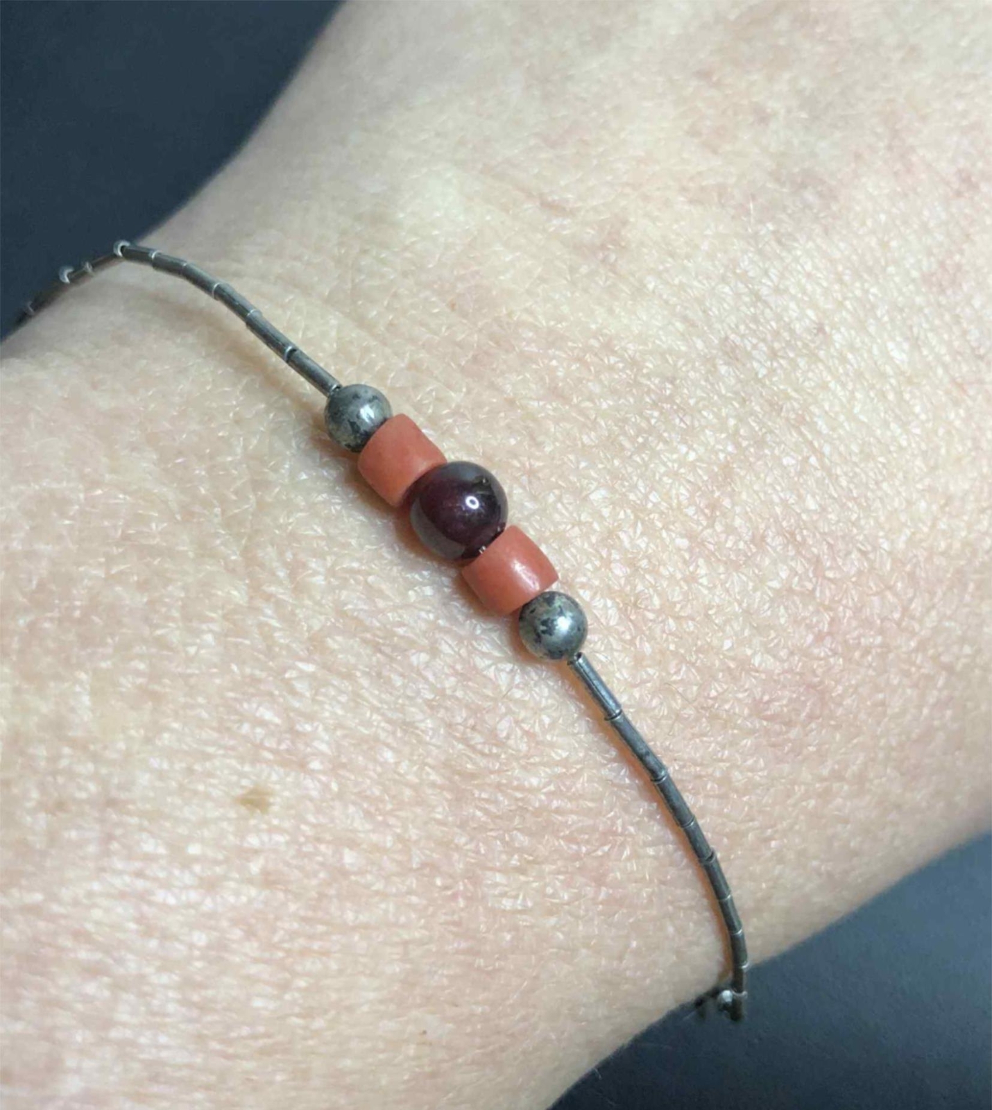 5339 VNTG Sterling 925 (unmarked) Amethyst coral liquid bead 6.2″ bracelet 2gram