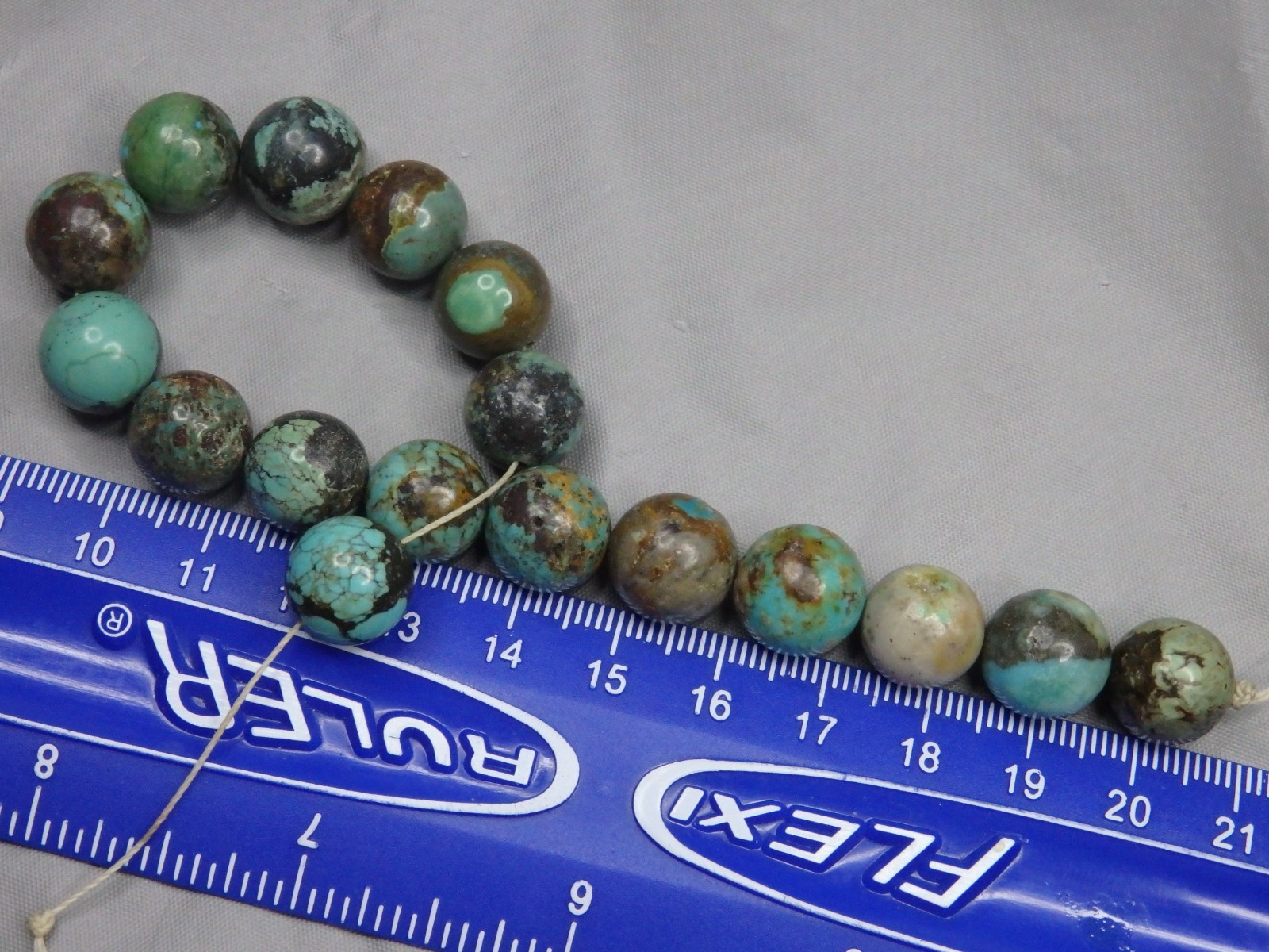 Genuine HUBEI TURQUOISE 11.5-12mm Round Beads 8″ Strand 176cts