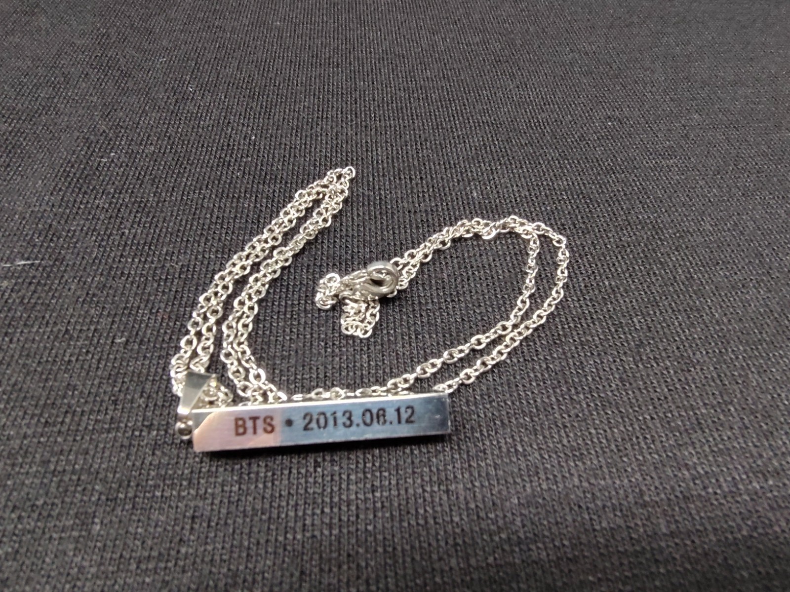 BTS 2013.06.12 Engraved Pendant Chain Necklace Silver Tone