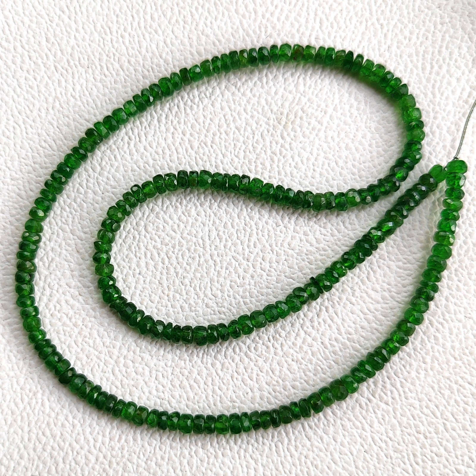 Chrome Diopside Gemstone Beads 4mm Faceted Rondelle 16″ Strand
