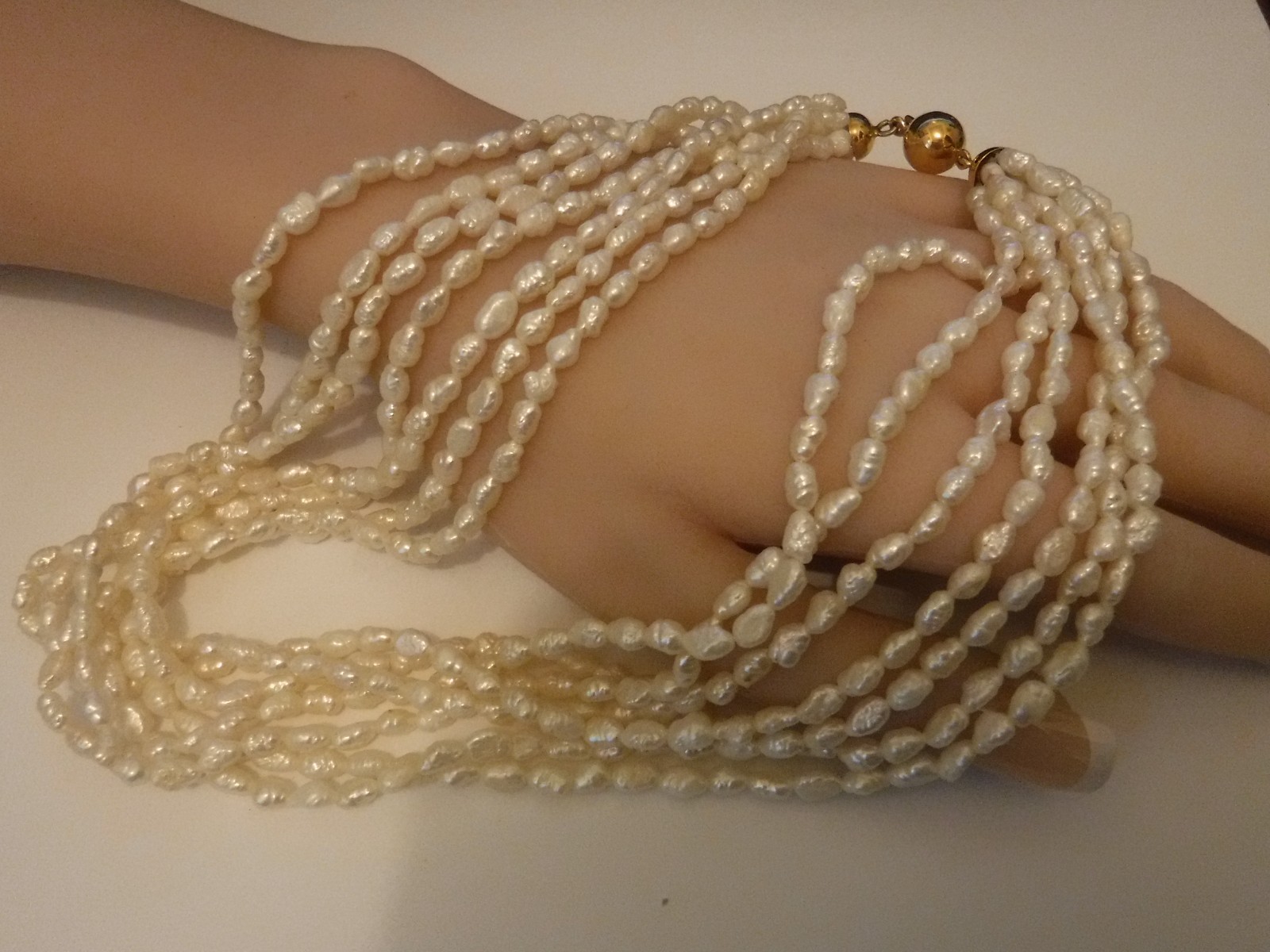 18 K (750) Solid Gold Clasp Italian 7 Strand Nugget FW Pearl Necklace 16″ Choker