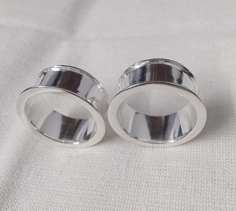 925 Sterling Silver Plug Saddle Tunnel Double Flare Ear Gauge For Stretched Ears