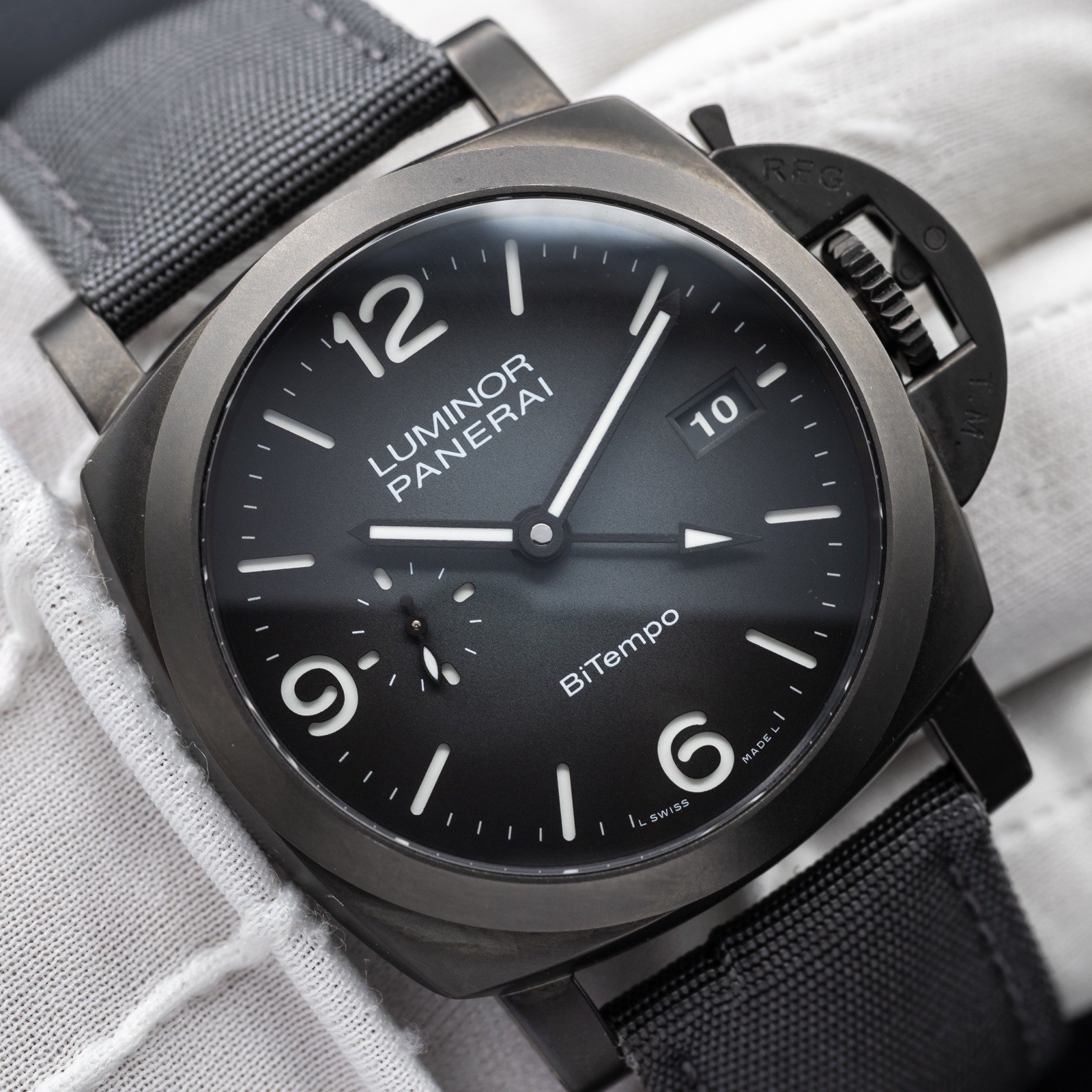 Panerai Luminor Bitempo PAM01467 NYC Boutique Ed. 44MM Black Titanium -Comp. Set