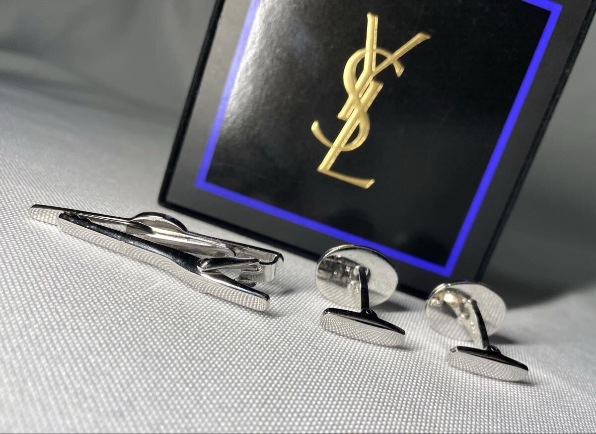 excellent condition YVES SAINT LAURENT YSL Green Stone Silver Vintage Cufflinks