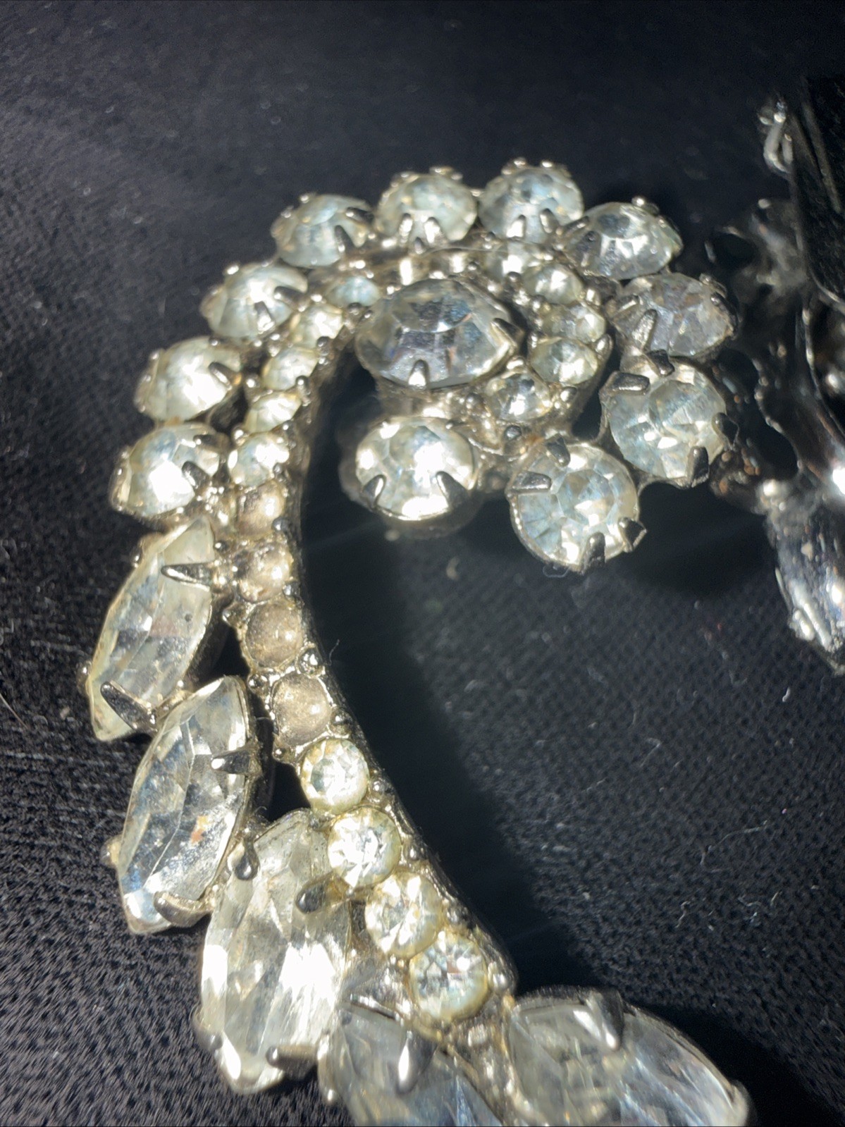 Vintage Juliana Rhinestone Crystal Clip-On Earrings Spiral Silver Tone Climbers