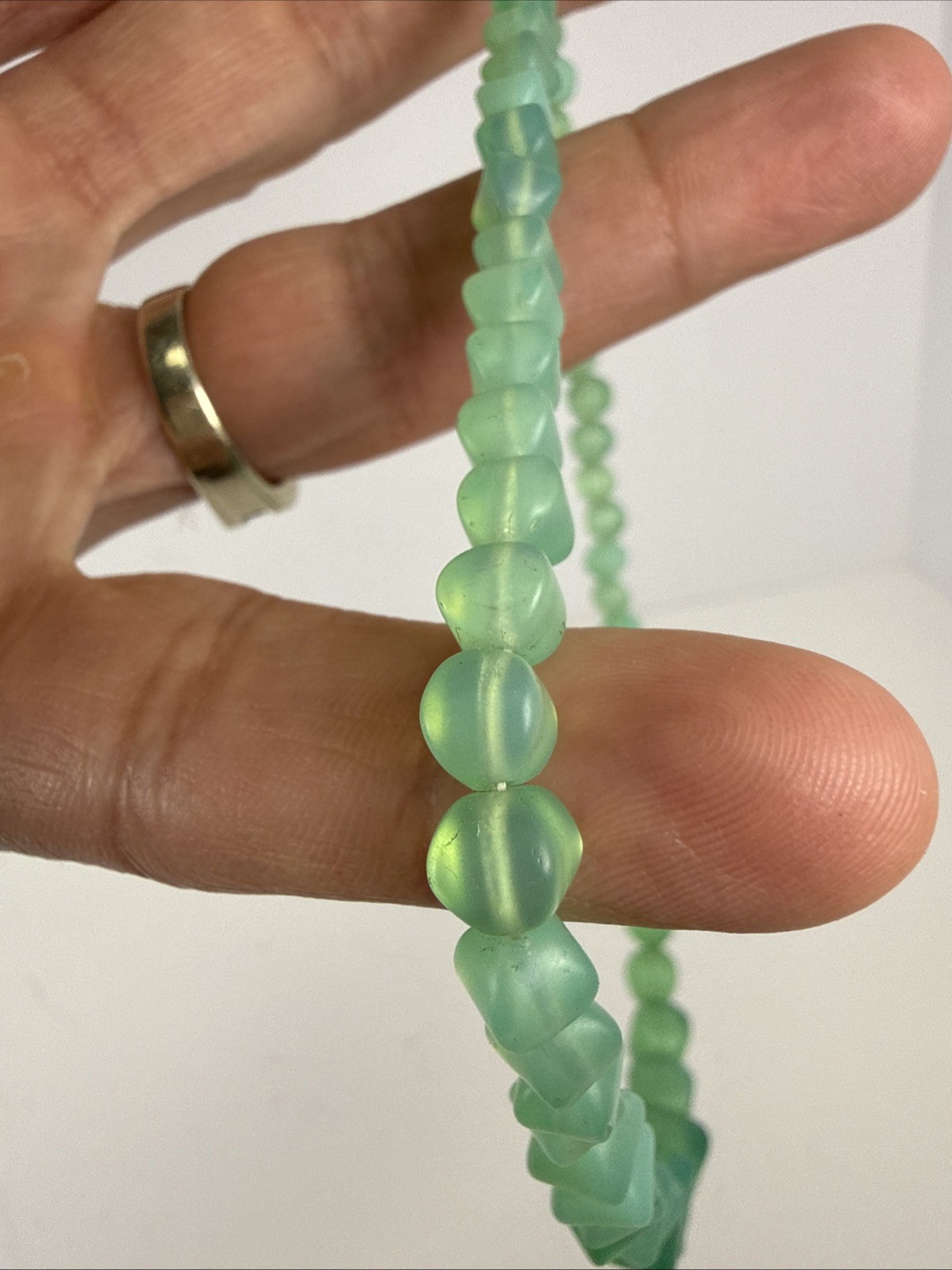 Natural Green Beaded Necklace 16.5in – Vintage