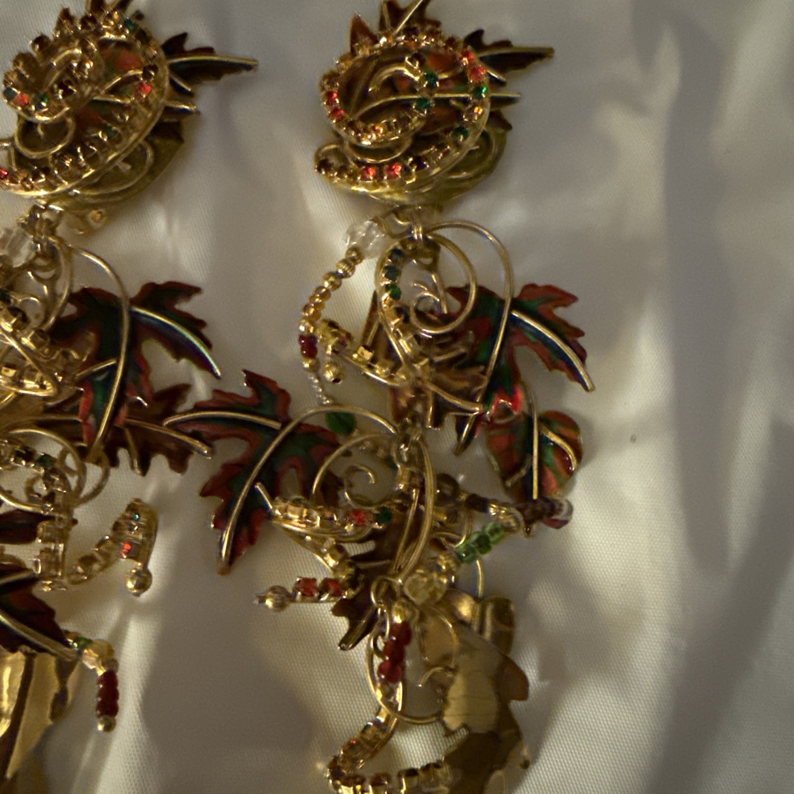 Lunch At The Ritz Vintage Autumn Leaf Clip On Earrings Fall Leaves Signed Bin1
