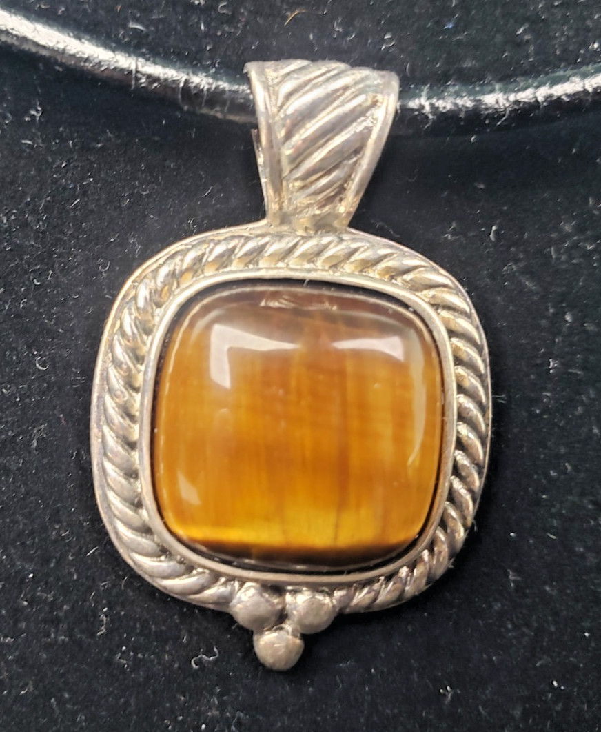 GSJ 925 Sterling Silver Tigers Eye Pendant on a Leather & 925 Silver Choker 16″
