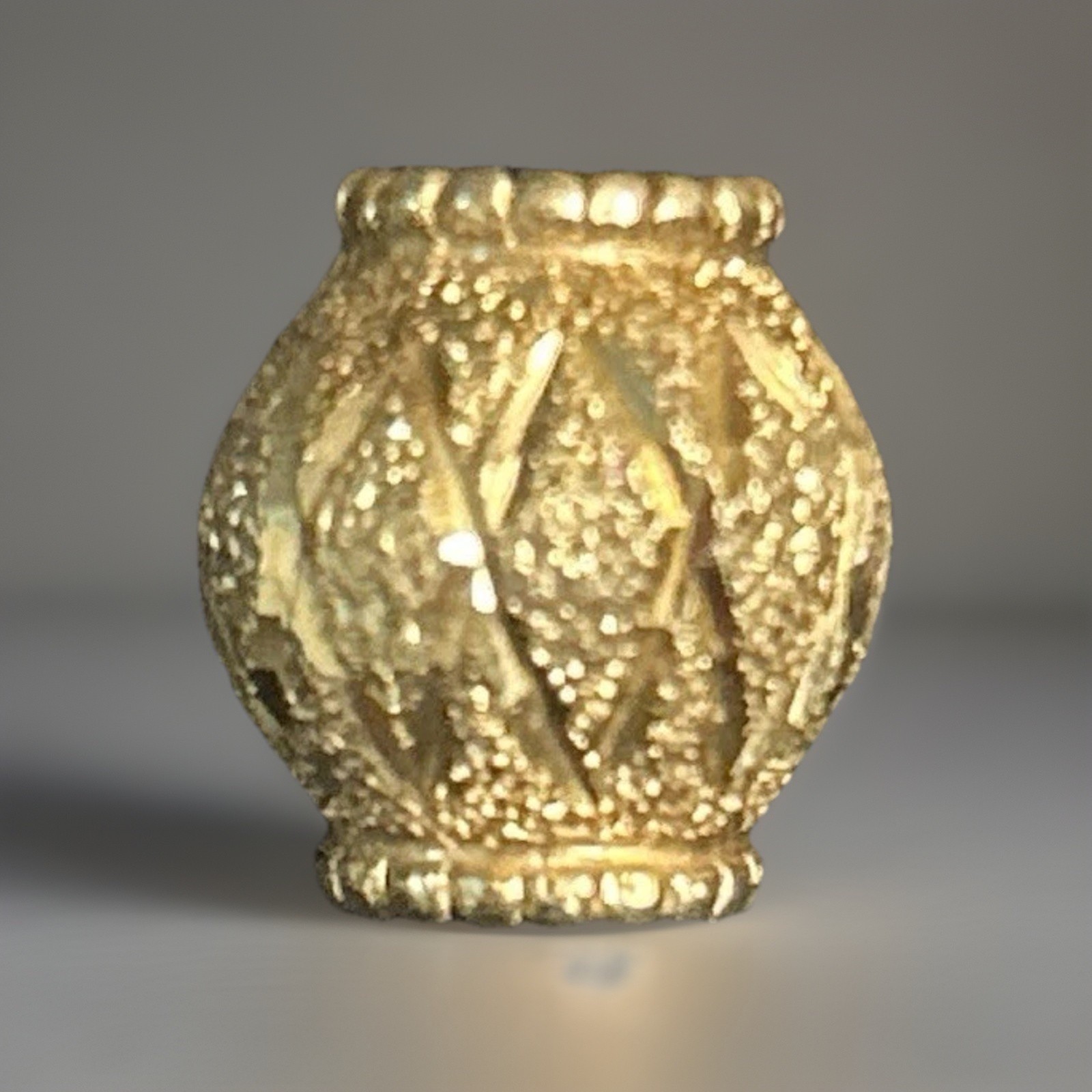 2.15g , 22k Italian Yellow Gold Roundel Bead Charm With Diamond Cuts