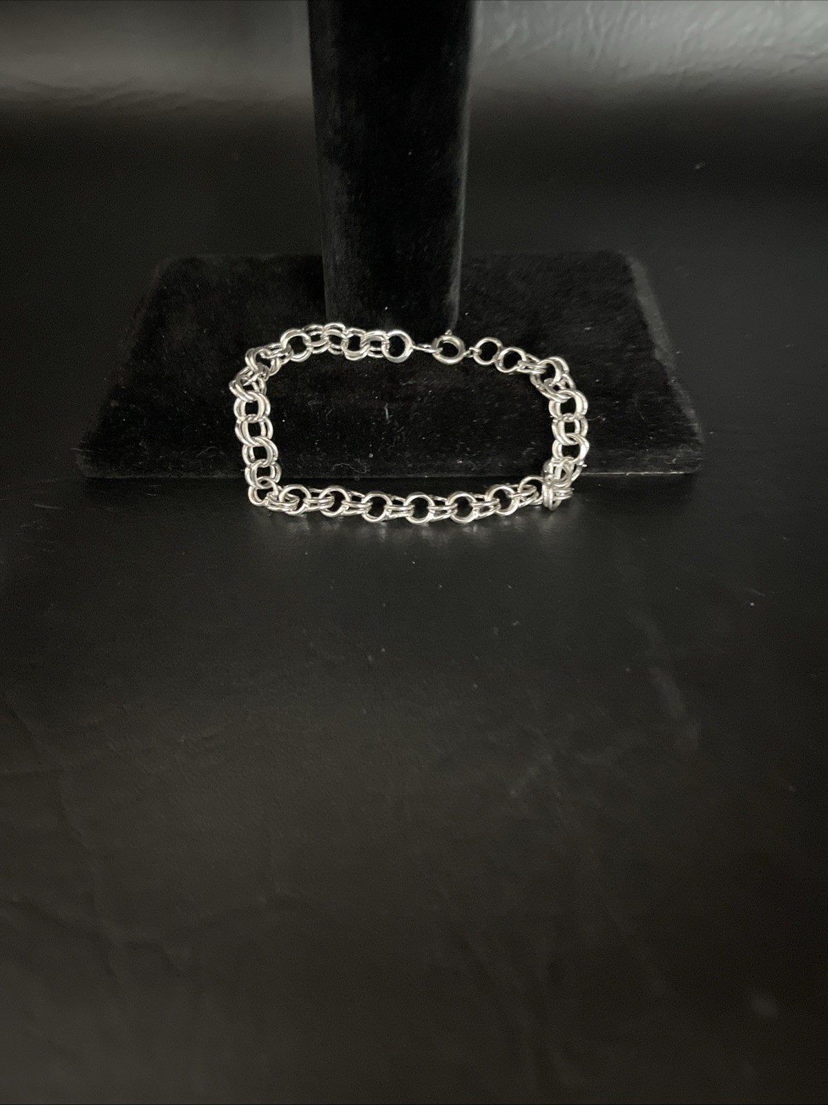 Vintage sterling silver double cable loop charm bracelet 8.8 Grams