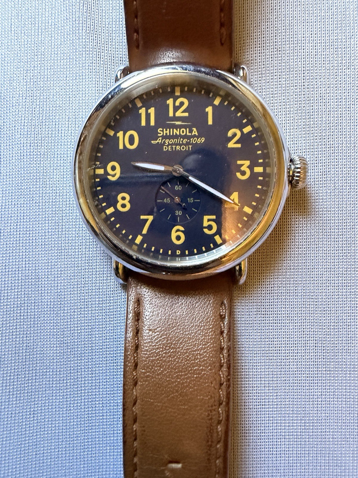 Shinola Argonite-1069 Quartz Men’s Wristwatch Black Dial Brown Leather Strap