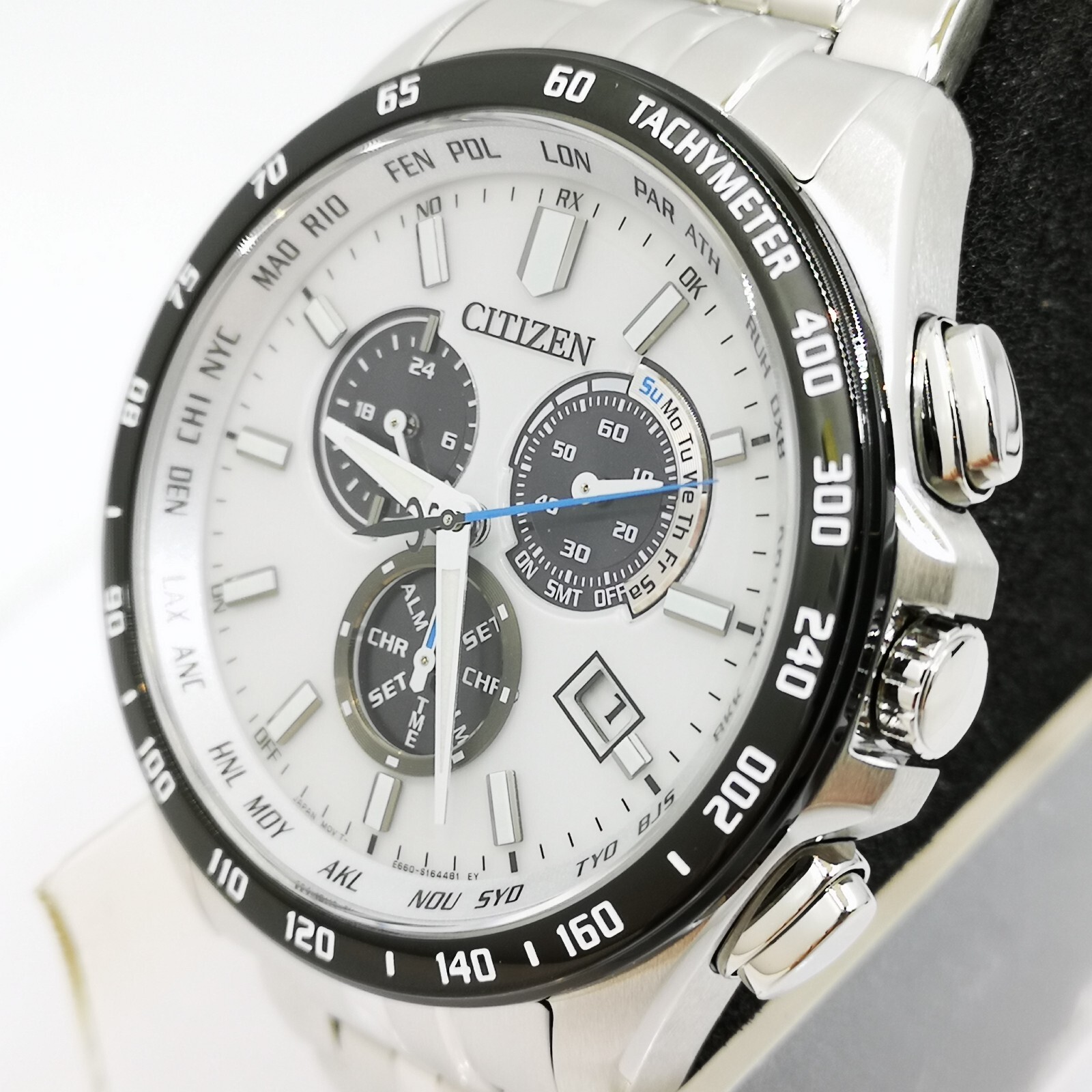 CITIZEN Collection Eco-Drive CB5874-90A White Solar Radio Men’s Watch New in Box