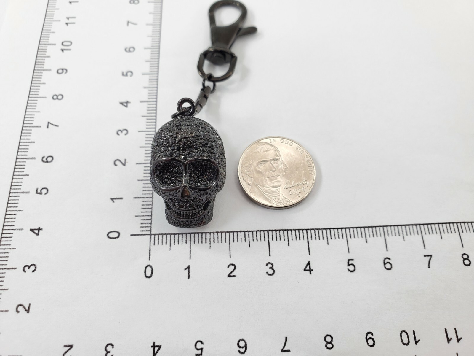 Nialaya Jewelry Hollywood Laughing Rhinestone All Black Skull Keychain – 3cm