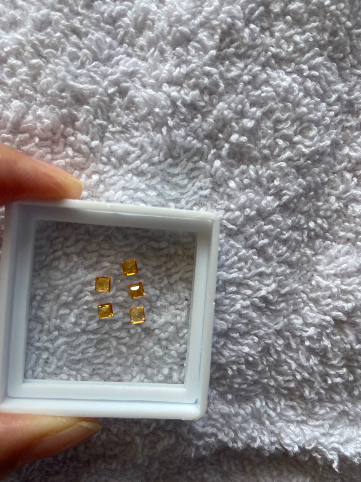 1 carat in total natural square yellow sapphire