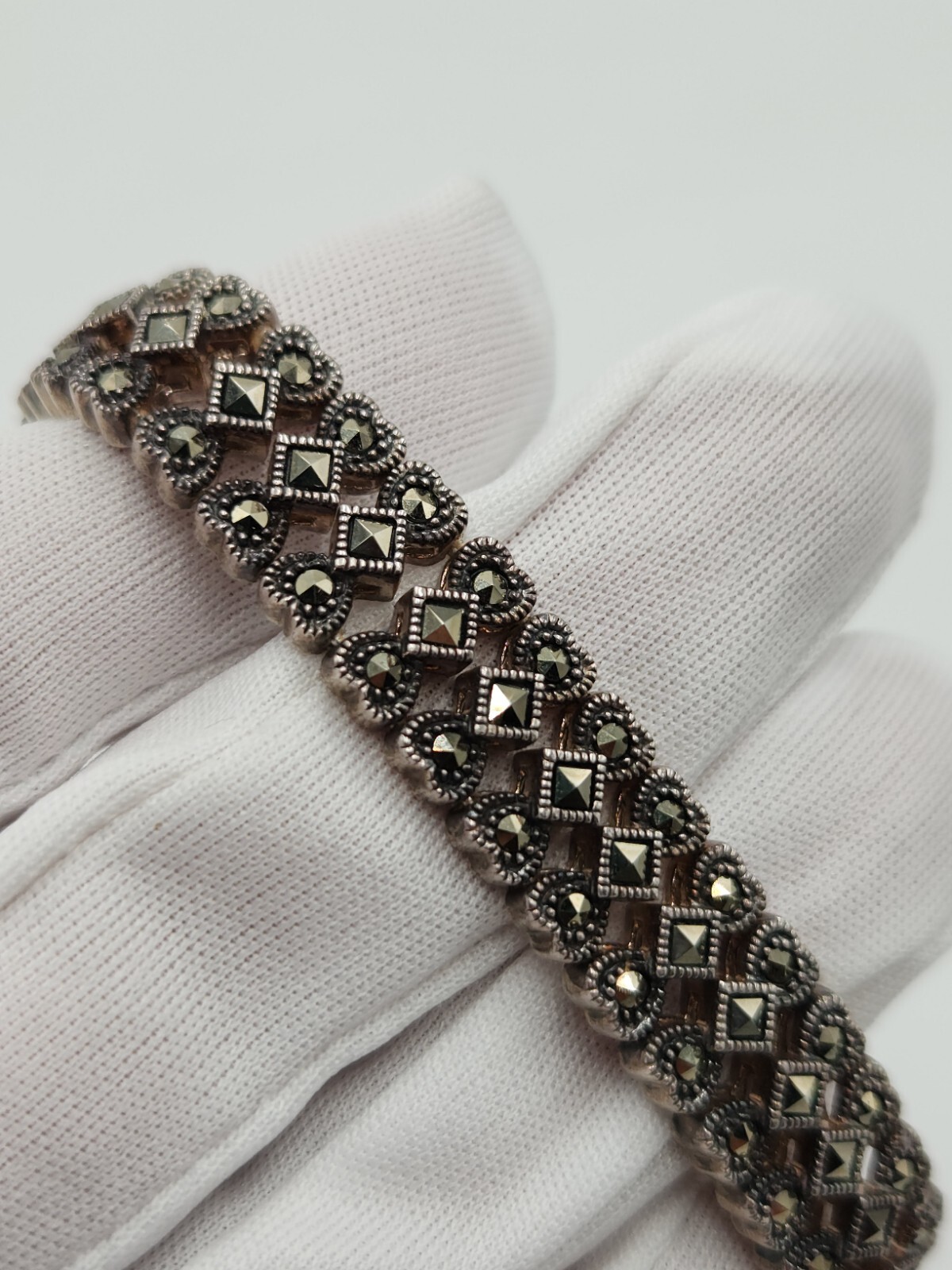Sterling Silver Women’s Wide Bracelet w/ Heart Accent – 35 Grams