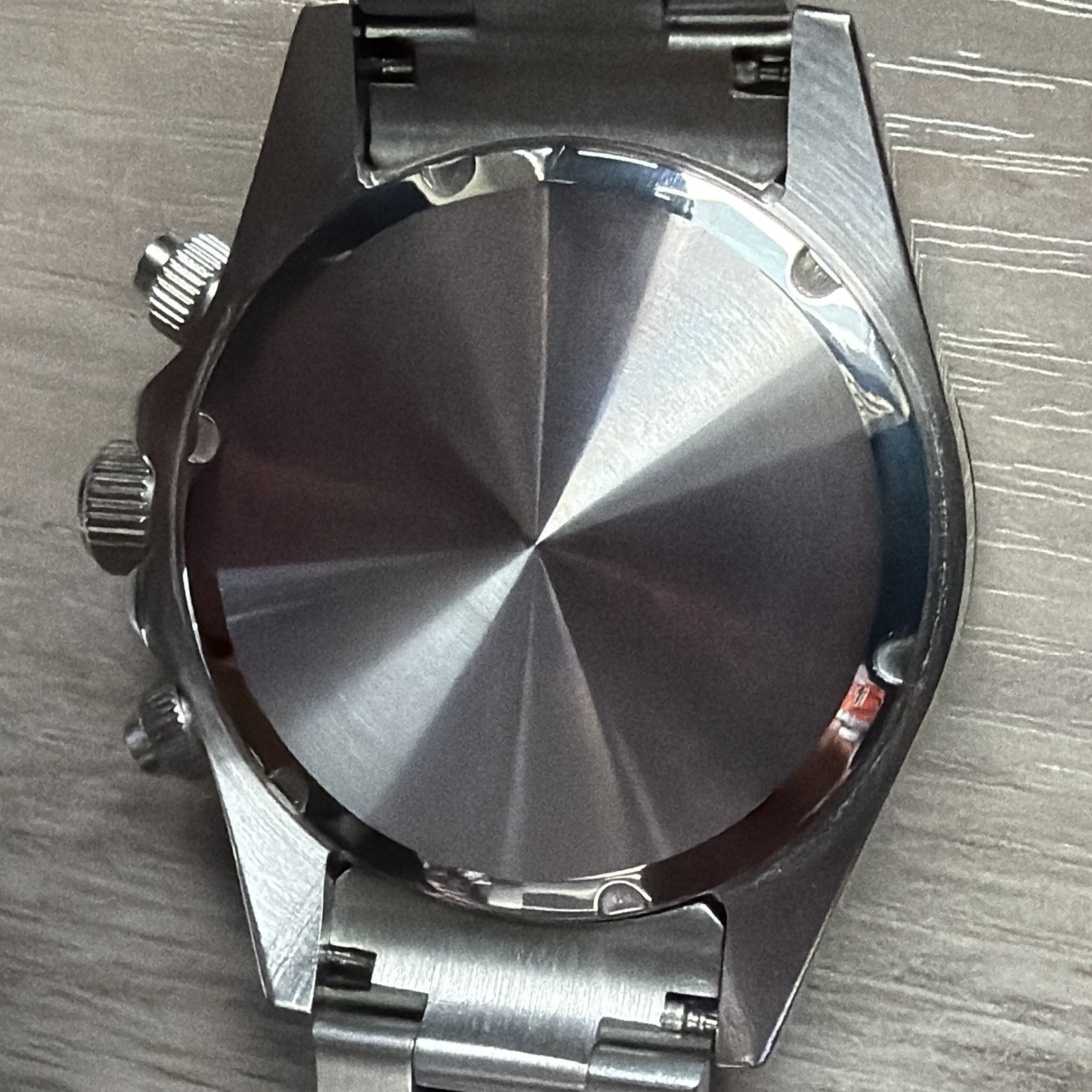NOT a Seiko Chronograph Tachymeter. Please read description.