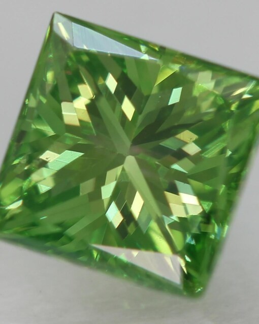 CERTIFIED Natural Green Earth Mined Diamond 5.05 Ct Princess VVS1/ 9.5 mm
