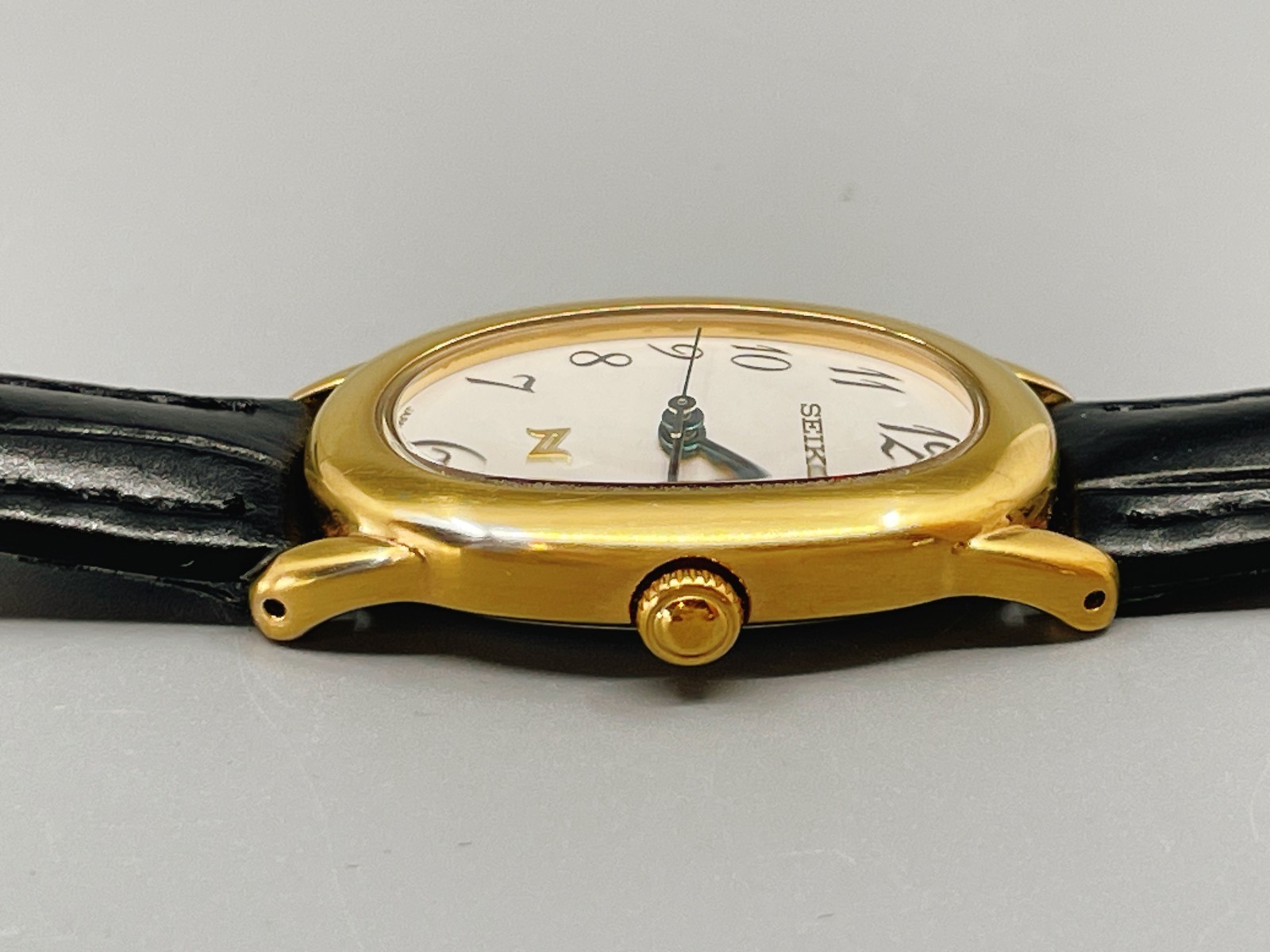 Seiko Noie 1F21-5B70 White Dial 21mm Oval Qz Women’s Watch Vtg1993 -US Stock