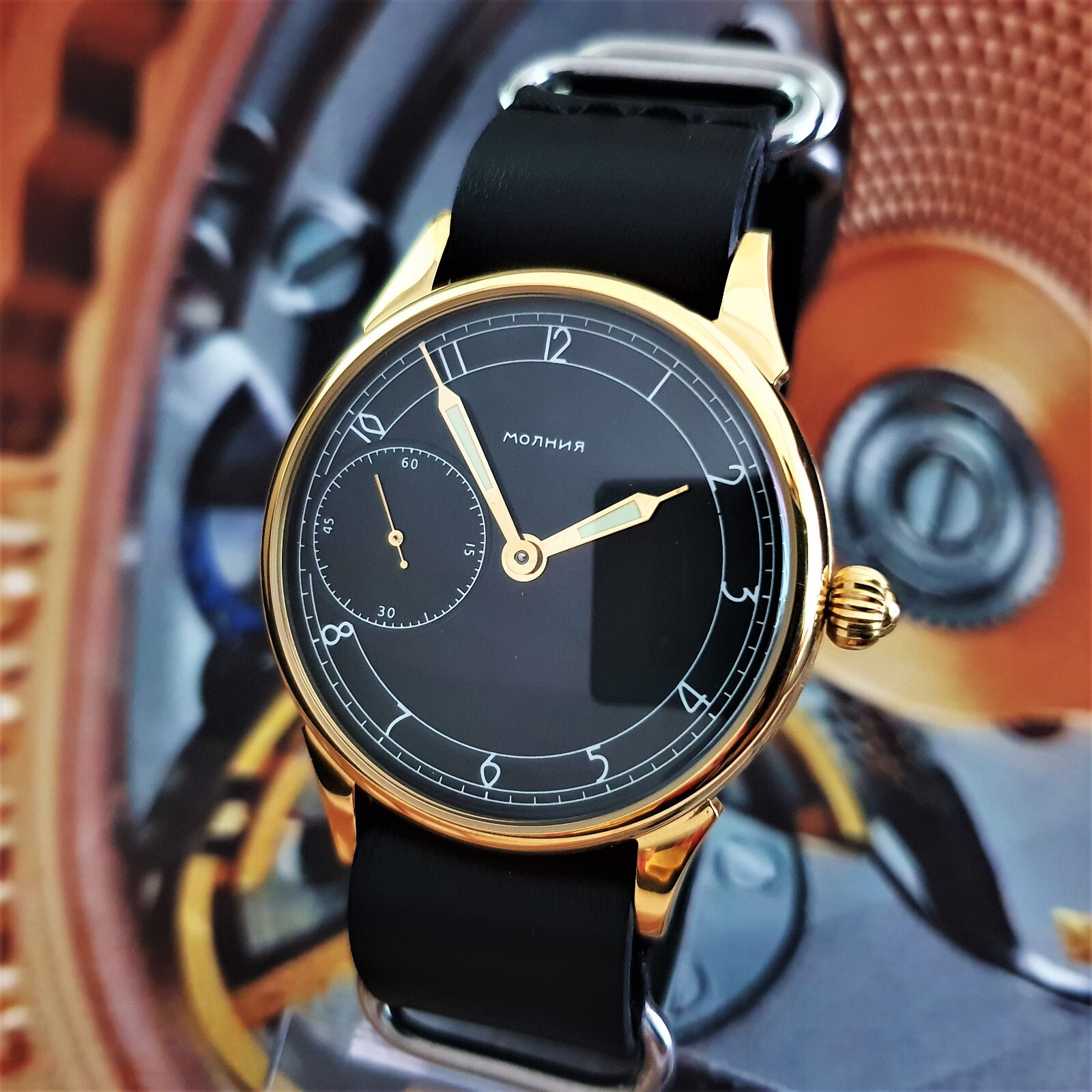 Watch Marriage MOLNIJA 3602 WristWatch Mechanical Vintage Style USSR Gold Case