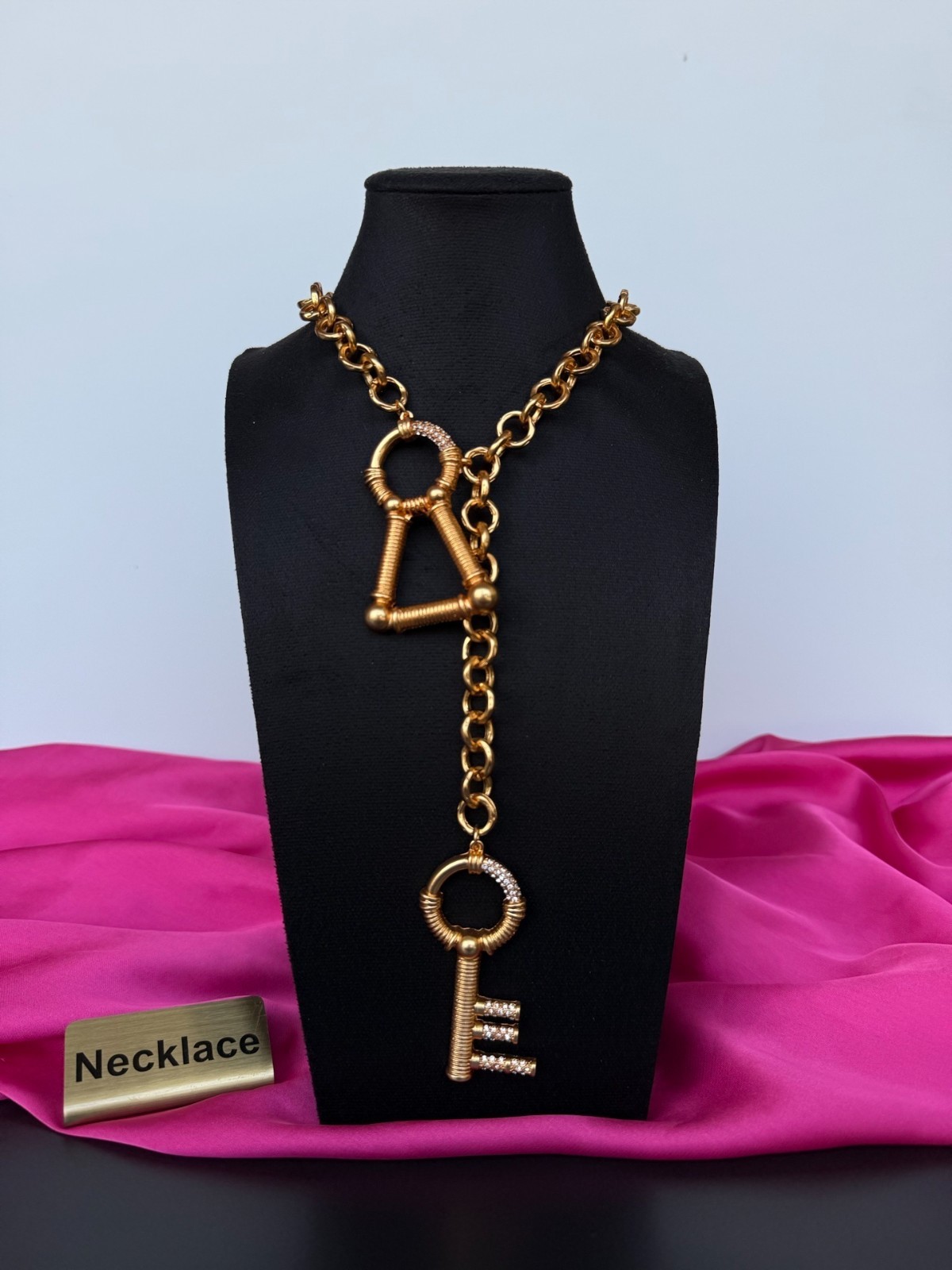 Rare Gold Keyhole Chain Necklace. With BOX and DUST Bag.