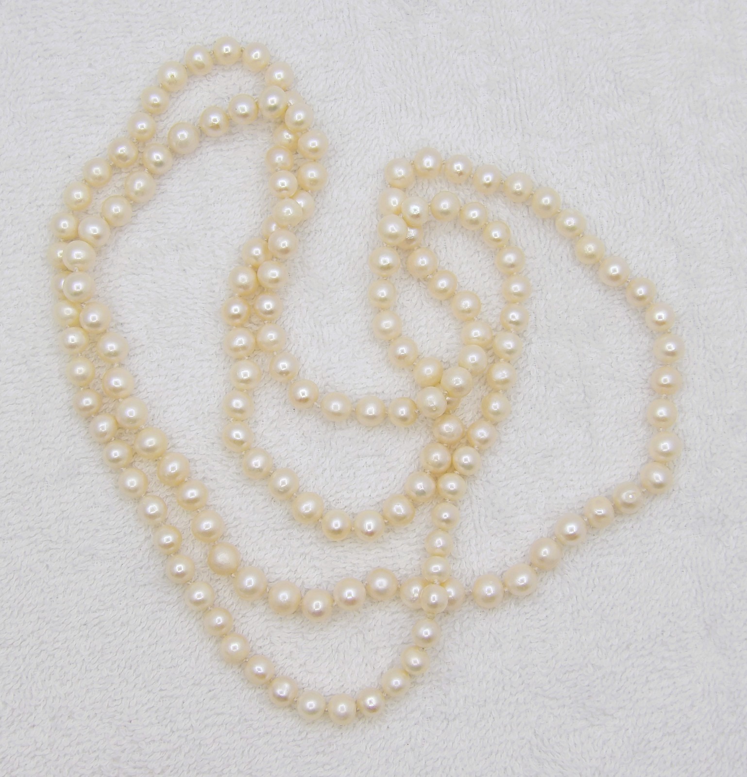 45 inches long white potato Cultured Freshwater Pearl Necklace Knotted NK802B