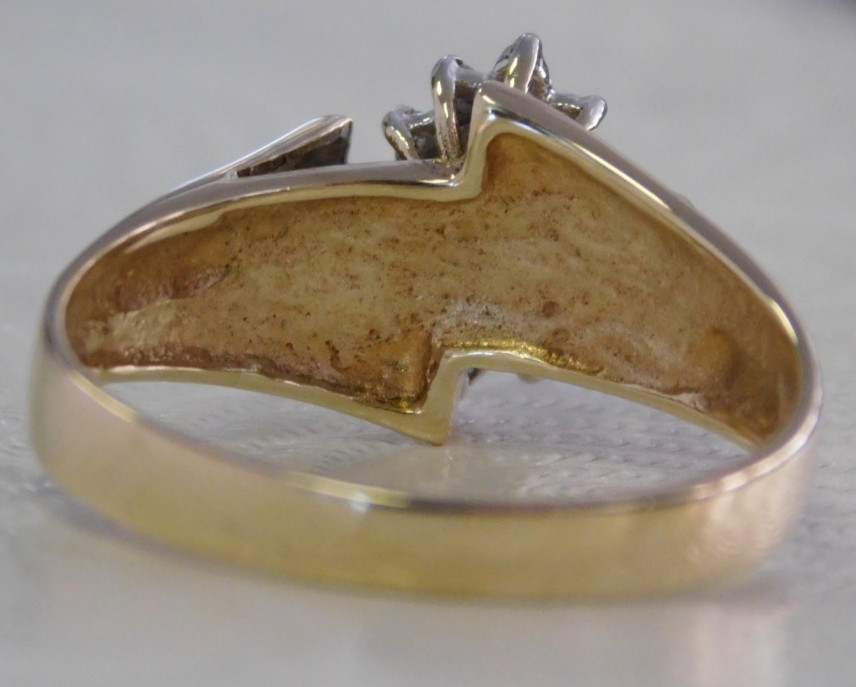 NEW Ladies 10K Yellow Gold Genuine Sapphire & Diamond Ring Sz 6 1/2, 3 grams