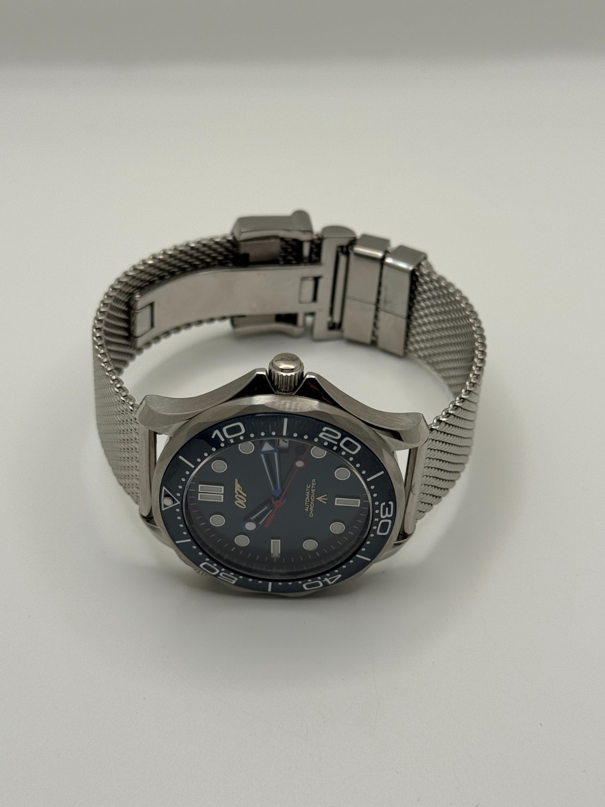 James Bond 007 “Golden Eye” NH35 Auto Watch Blue Dial Diver 100m 41mm