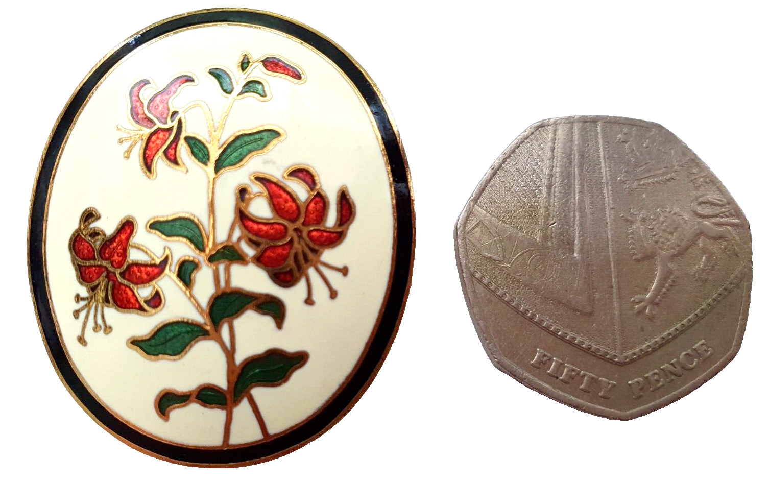 Fish Signed Cream Red Green Enamel Cloisonné Lilly Oval Gold Tone Brooch Pin