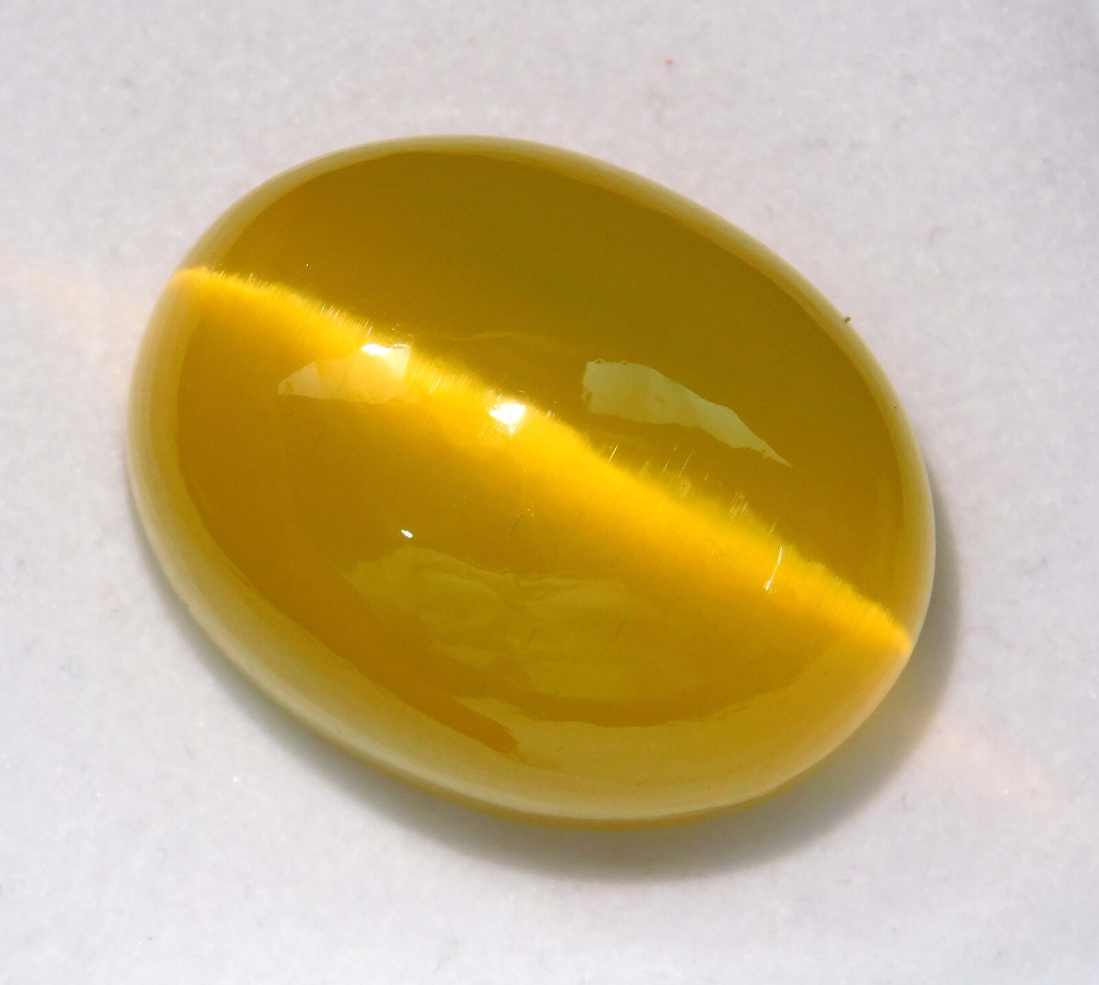 90.45 Ct Natural Chrysoberyl Yellow Cats Eye Oval Cabochon Cut Loose Gemstone