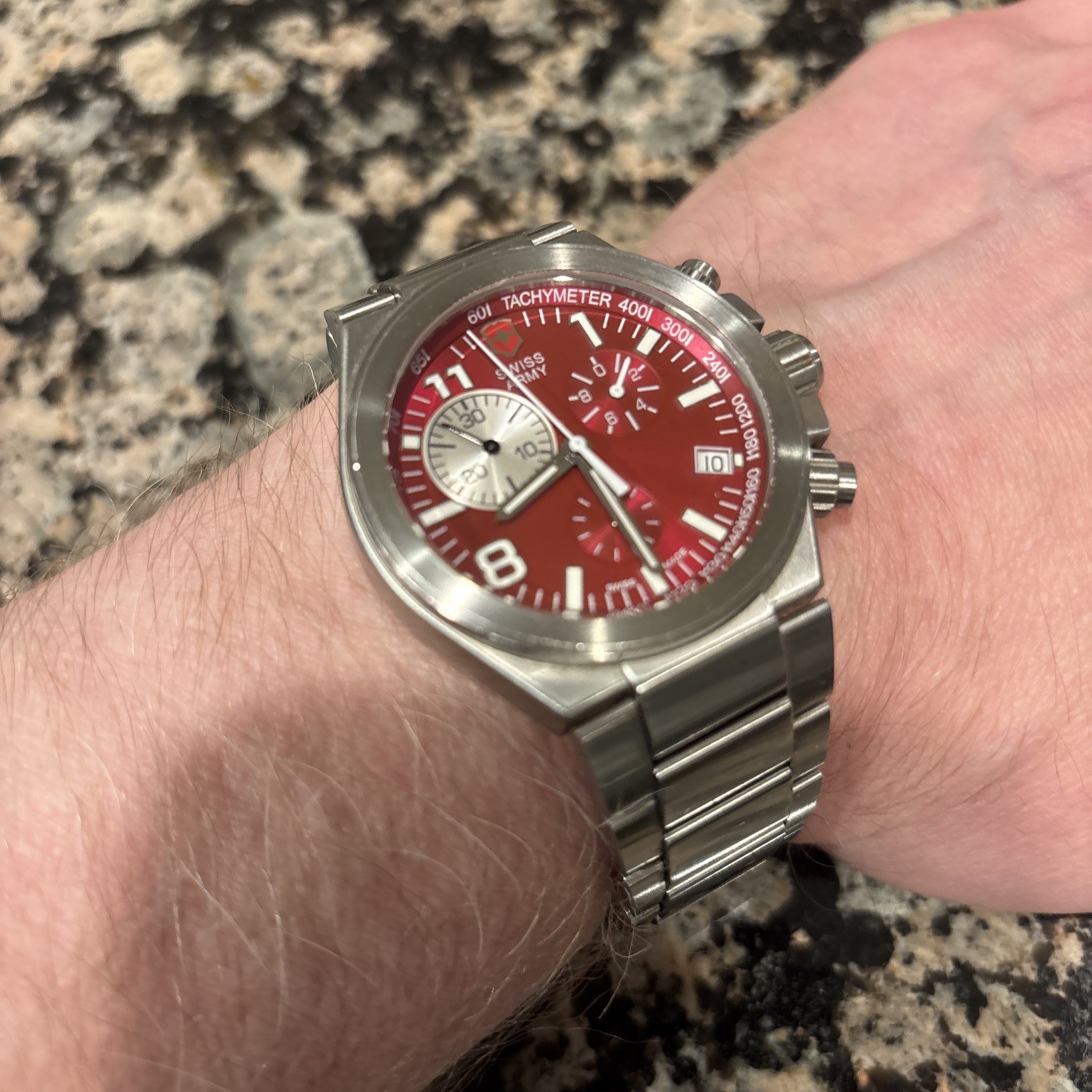 Victorinox 241160 Convoy Chrono Red SS Bracelet All Links Box And Manual